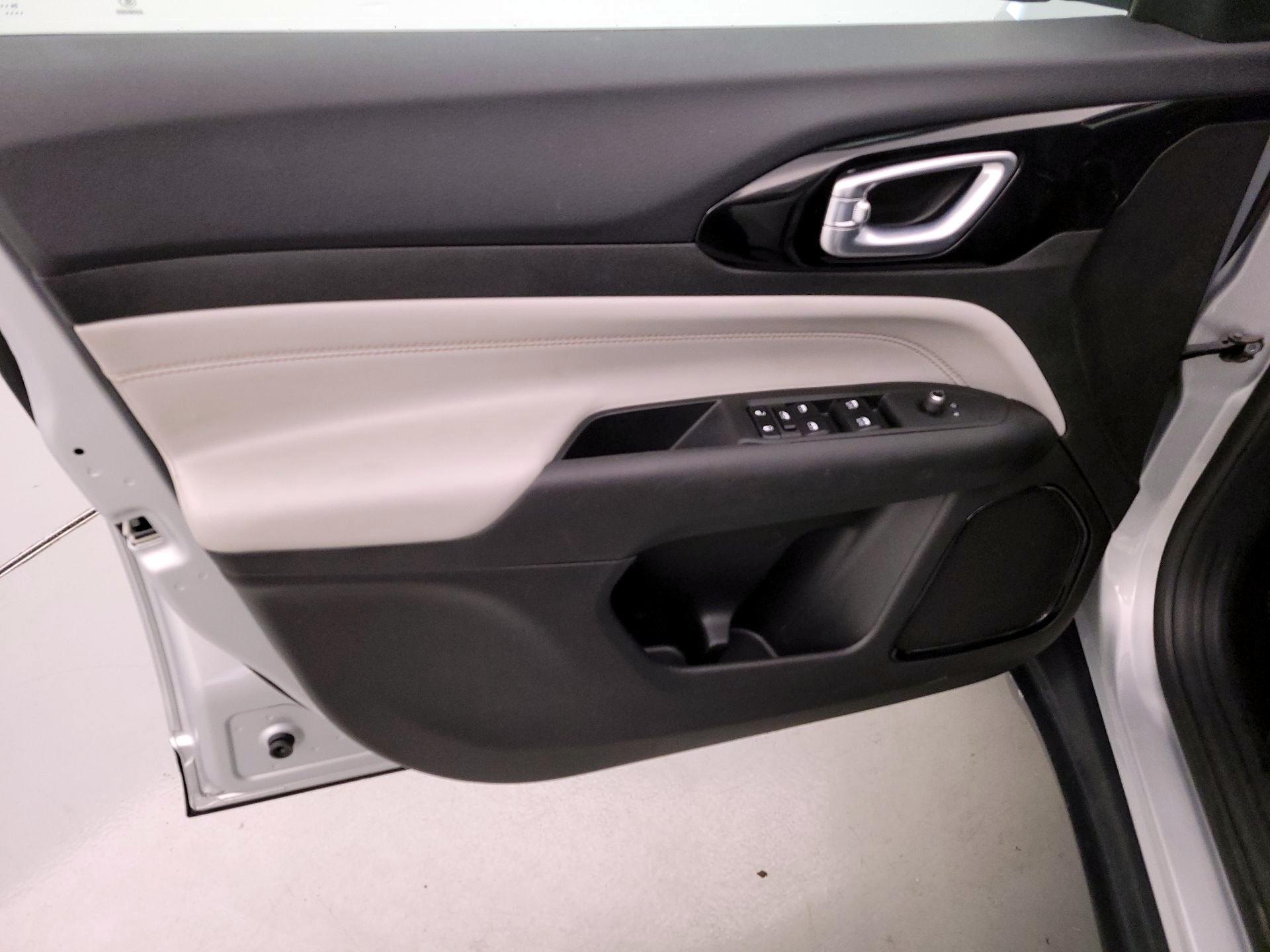 Thumbnail: 2025 Jeep Compass - 12