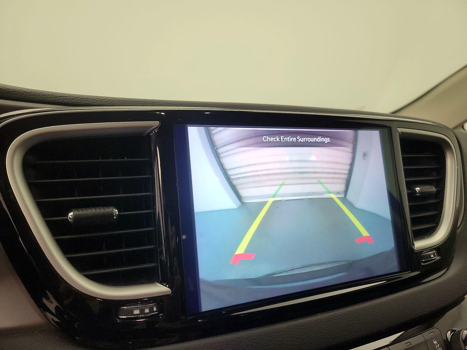 Thumbnail: 2023 Chrysler Pacifica - 14