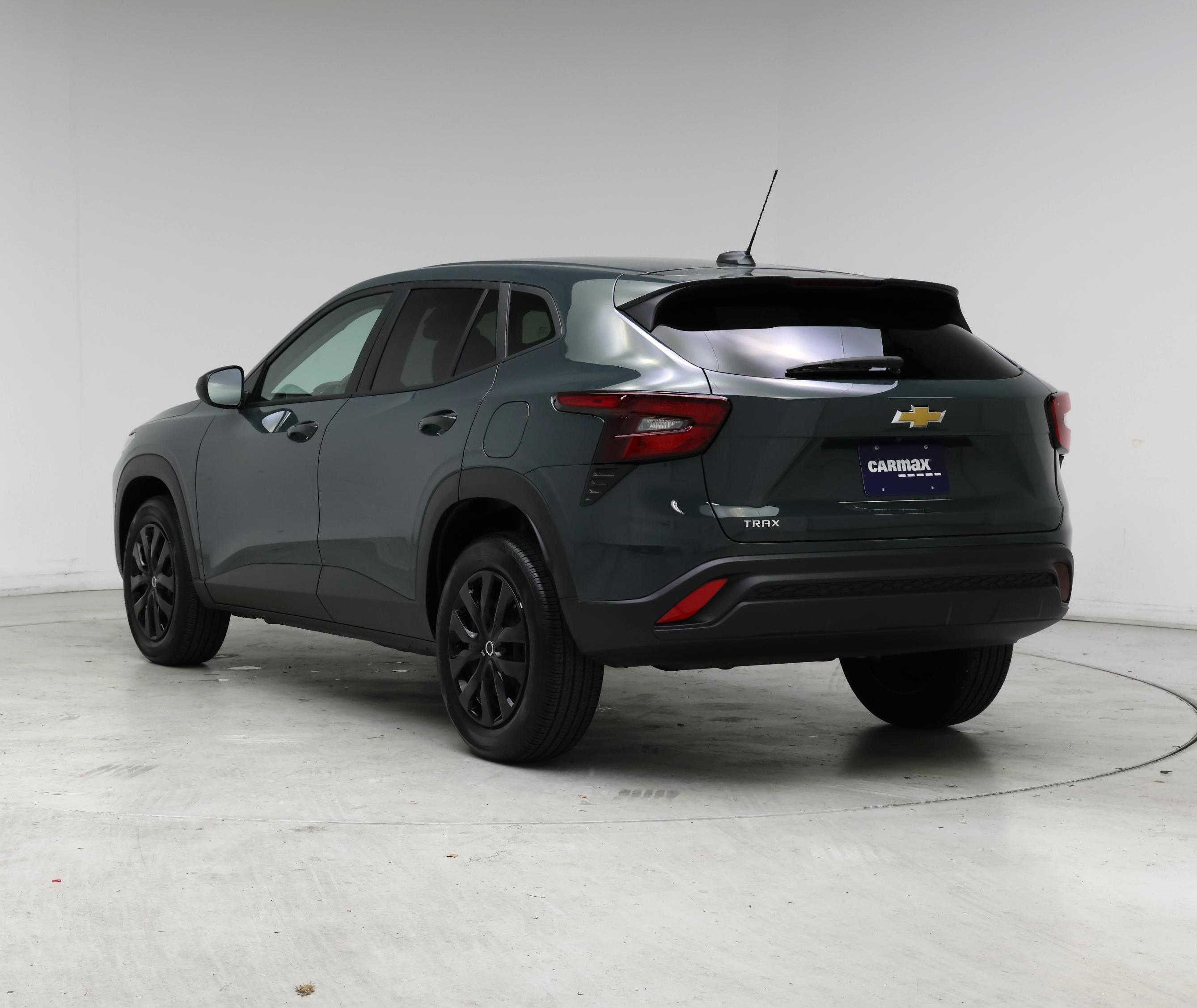 Thumbnail: 2025 Chevrolet Trax - 2