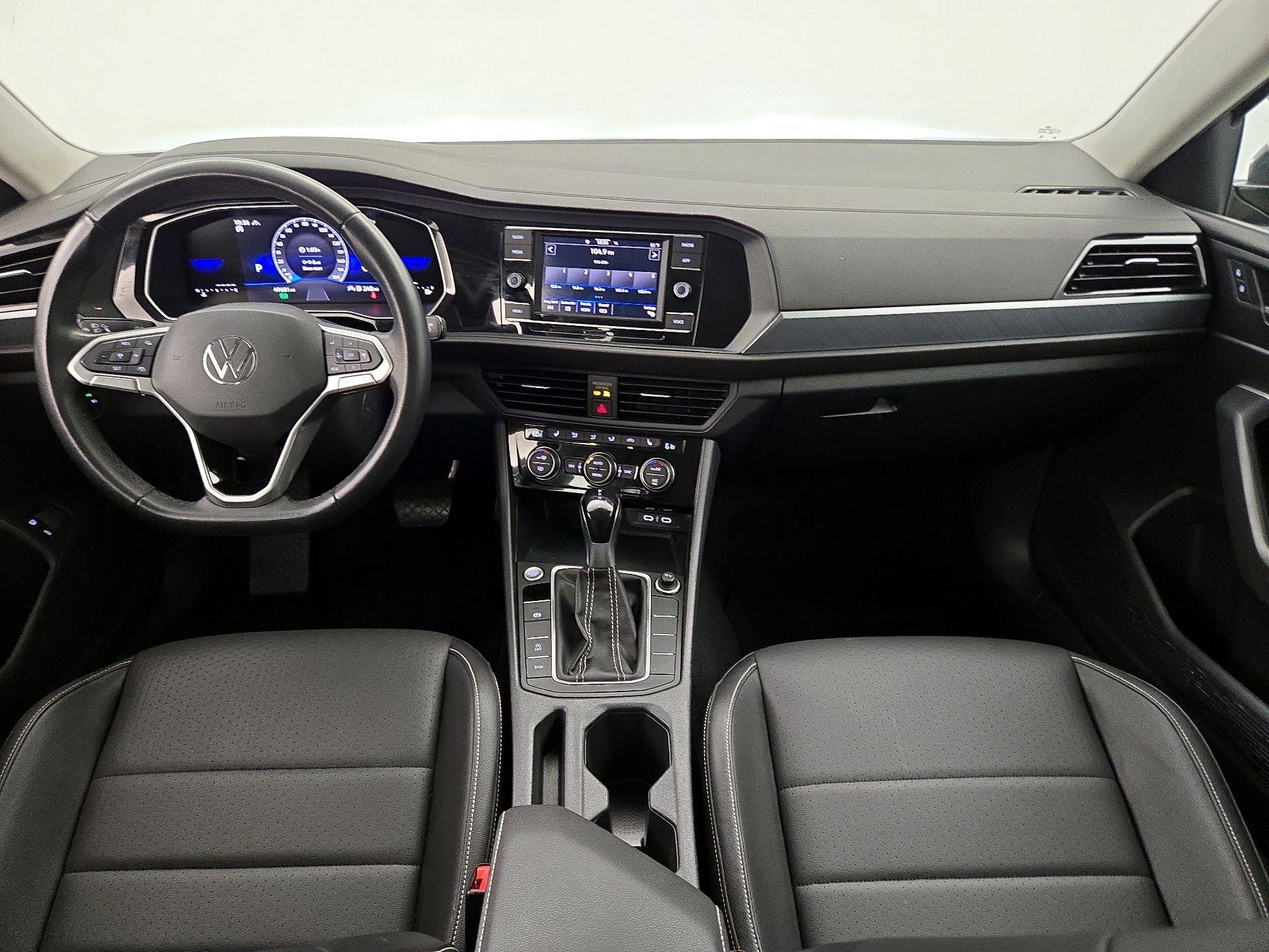 Thumbnail: 2024 Volkswagen Jetta - 9