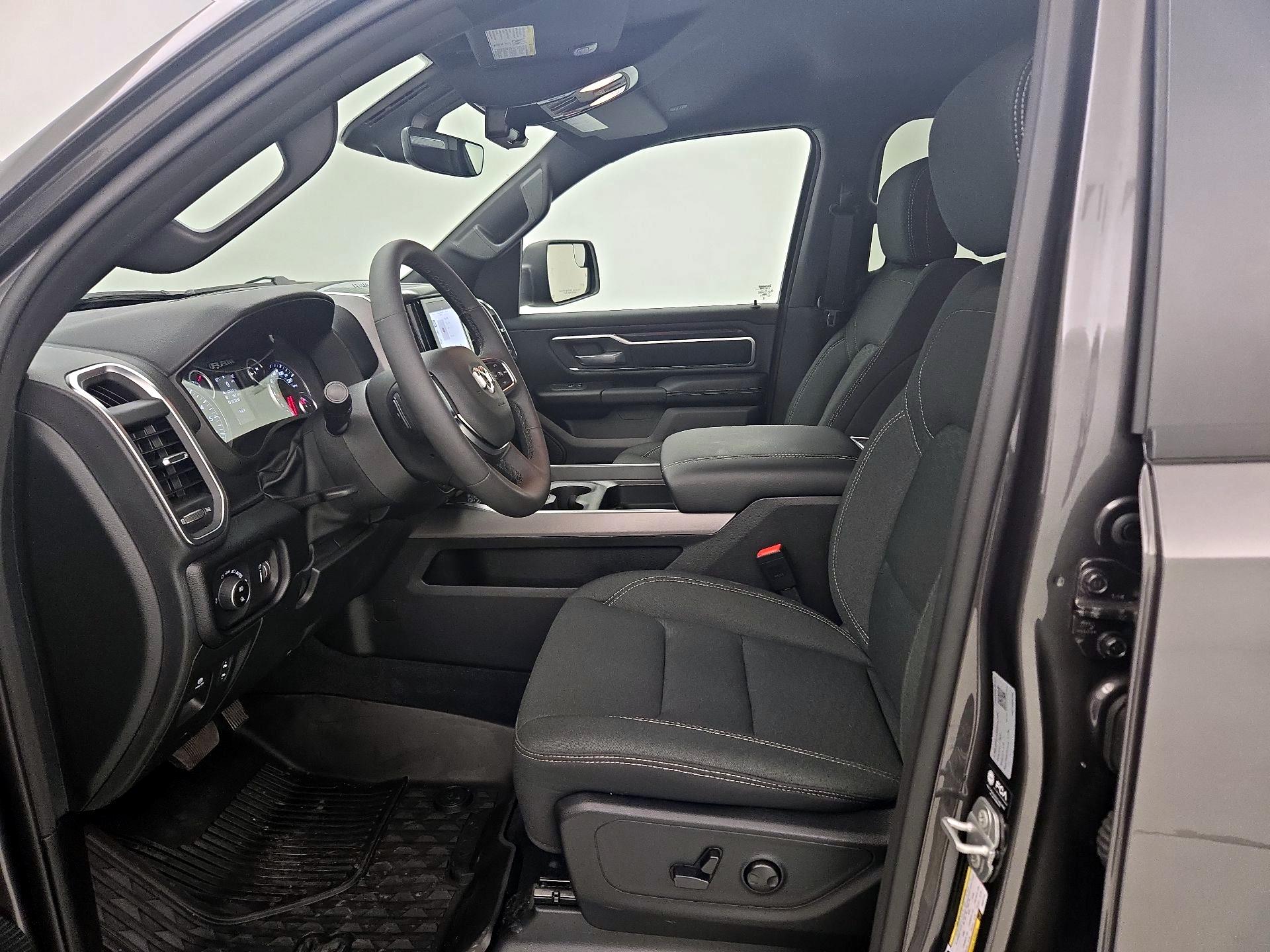 Thumbnail: 2025 RAM 1500 - 11