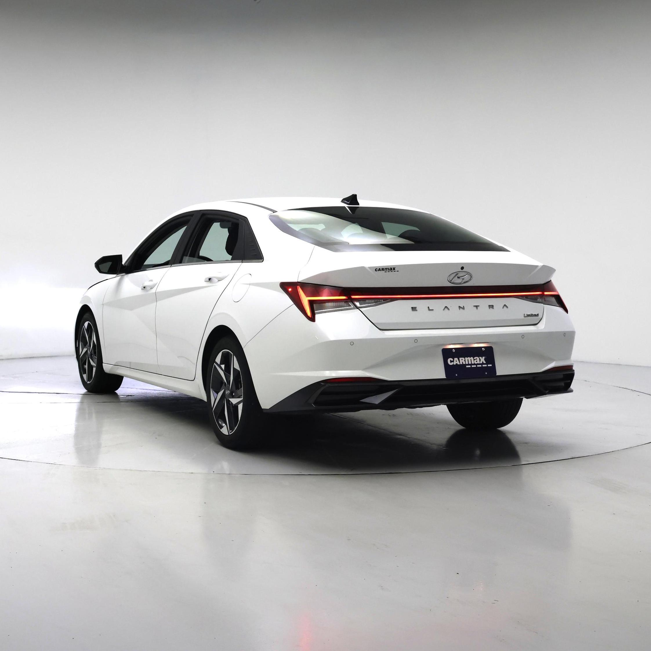 Thumbnail: 2023 Hyundai Elantra - 2
