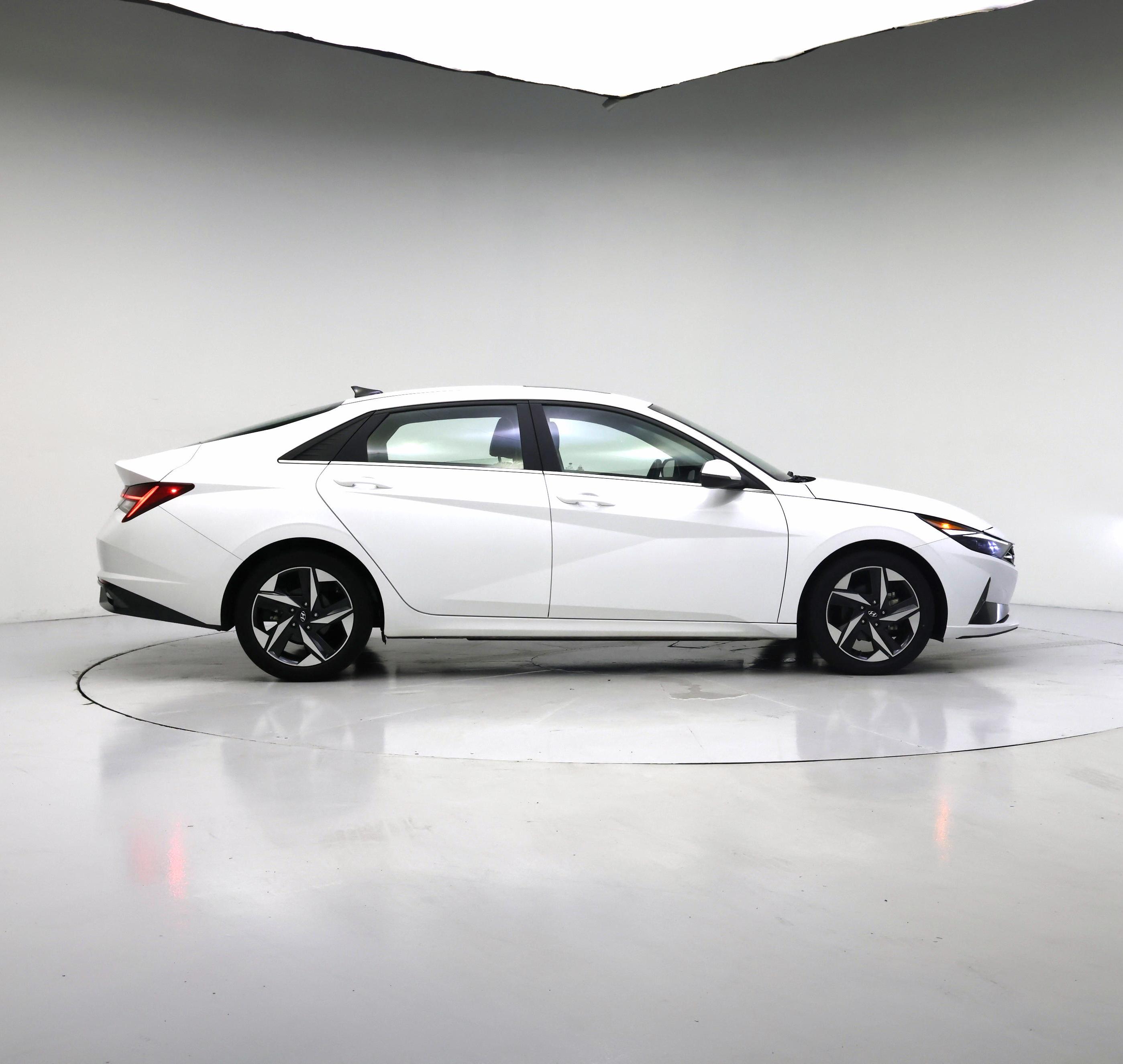 Thumbnail: 2023 Hyundai Elantra - 7