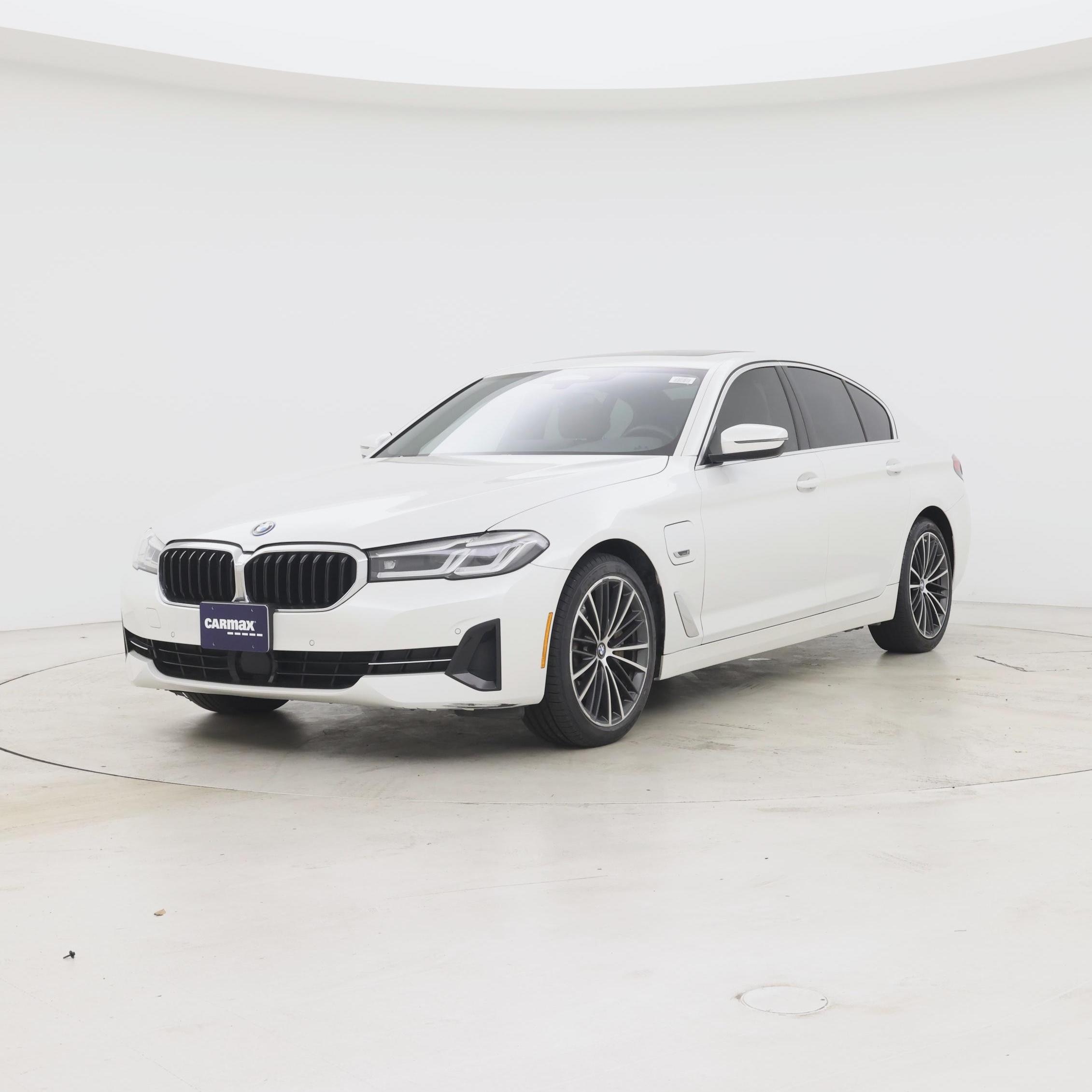 Thumbnail: 2023 BMW 5 Series - 4