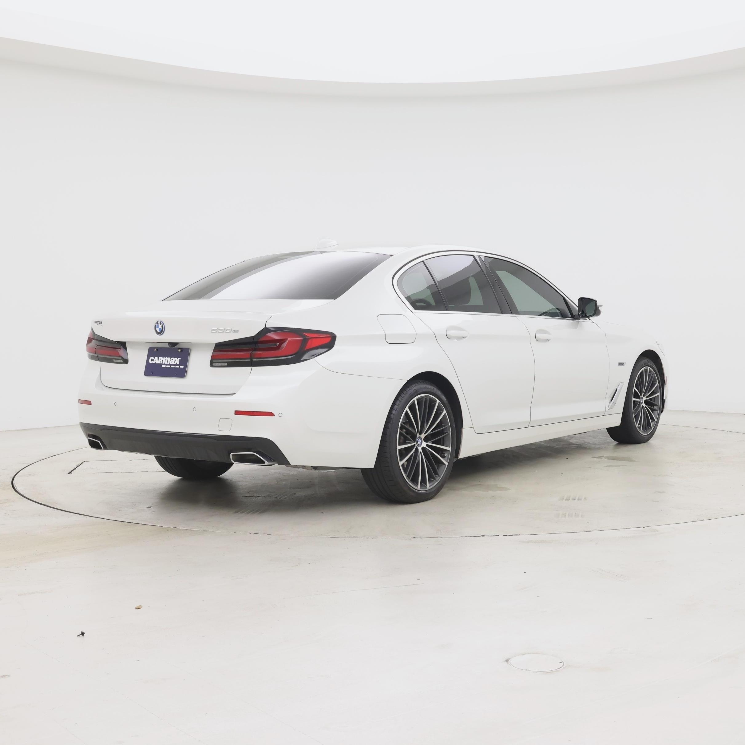 Thumbnail: 2023 BMW 5 Series - 8