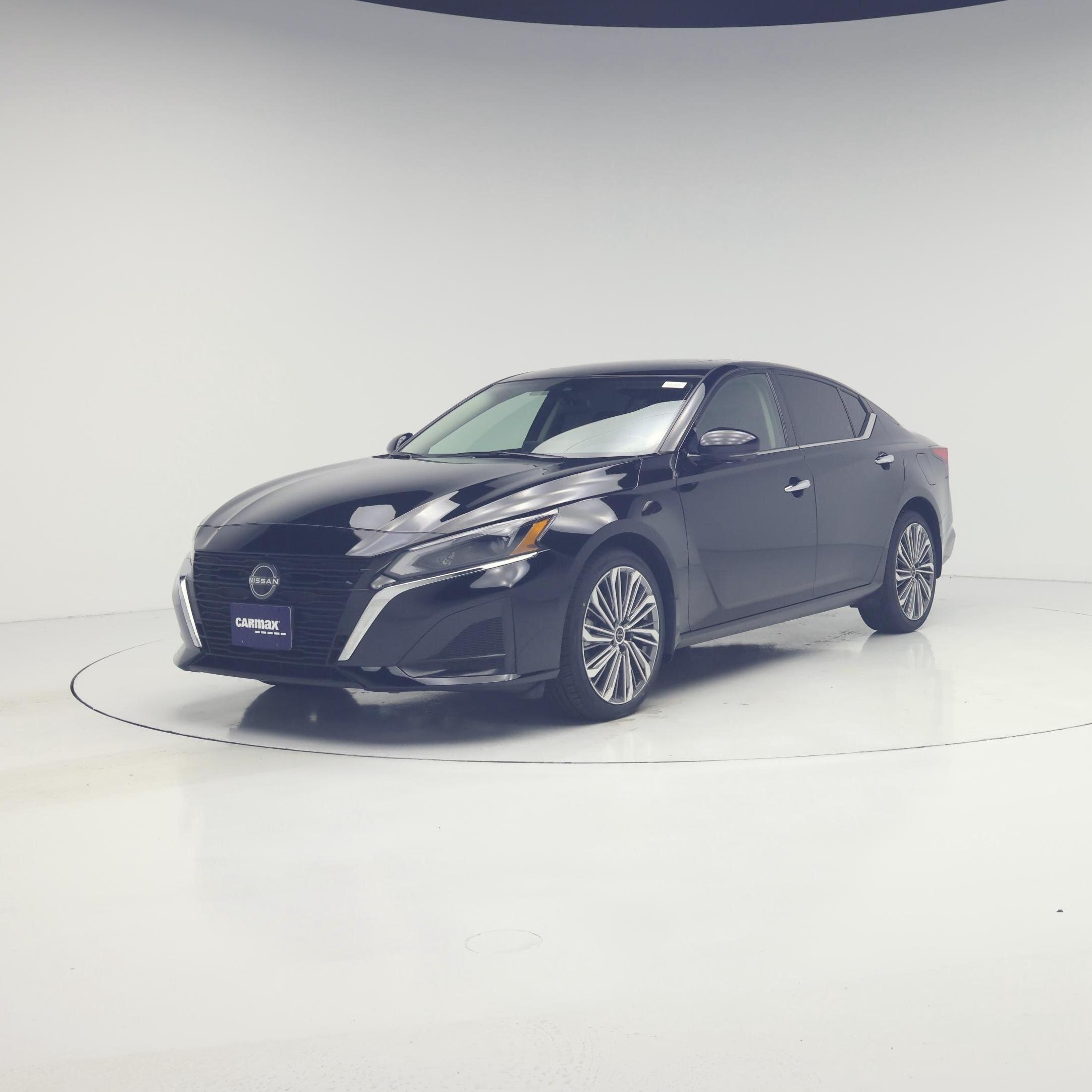 Thumbnail: 2023 Nissan Altima - 4