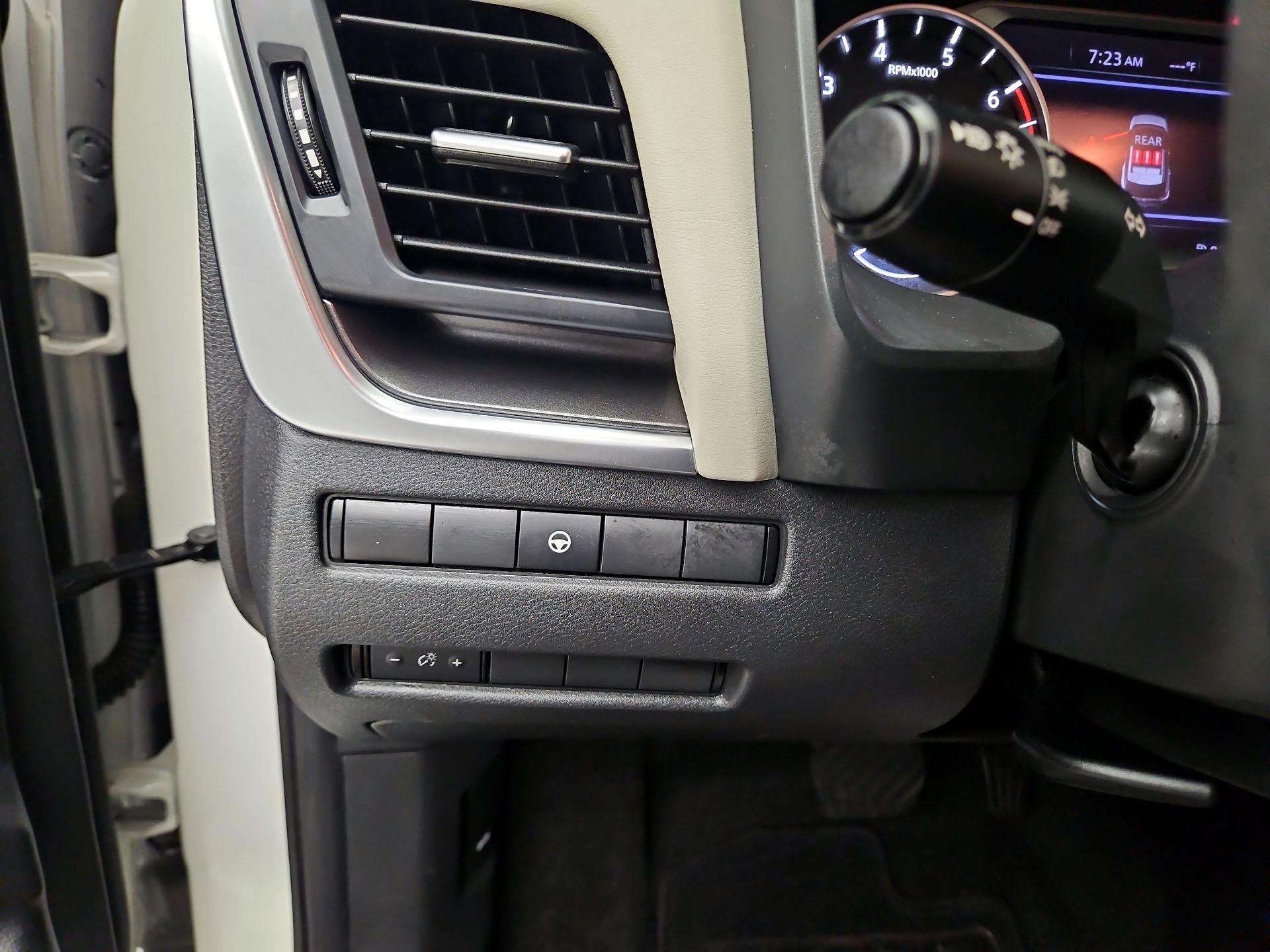 Thumbnail: 2023 Nissan Rogue - 13
