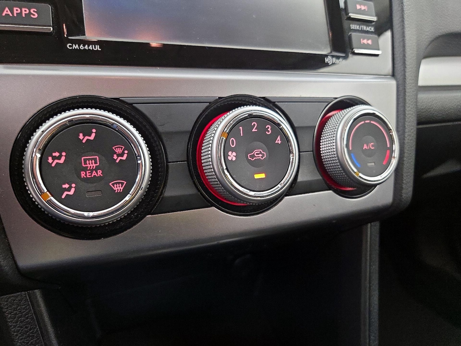 2015 Subaru XV Crosstrek Premium - Photo 17