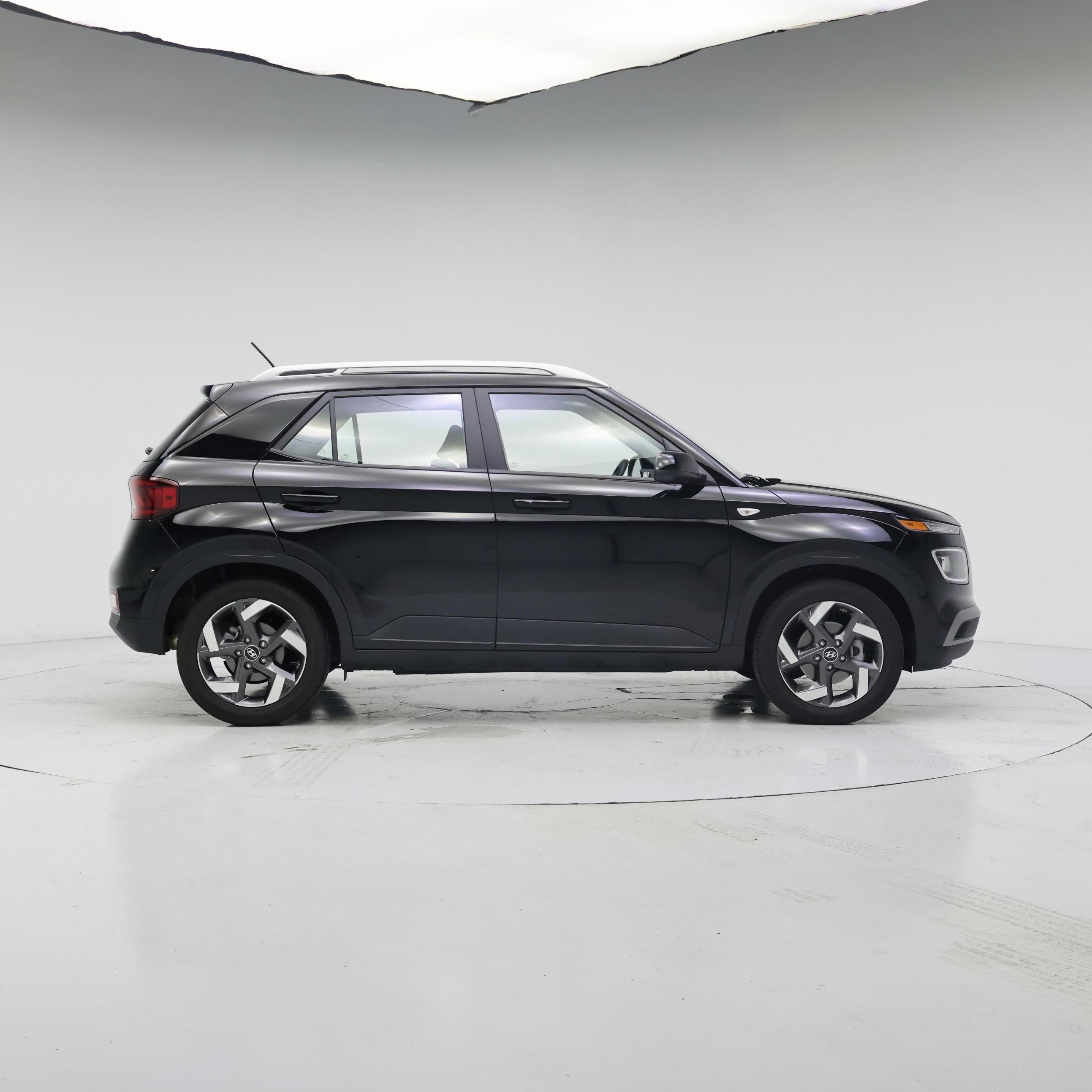 Thumbnail: 2025 Hyundai Venue - 7