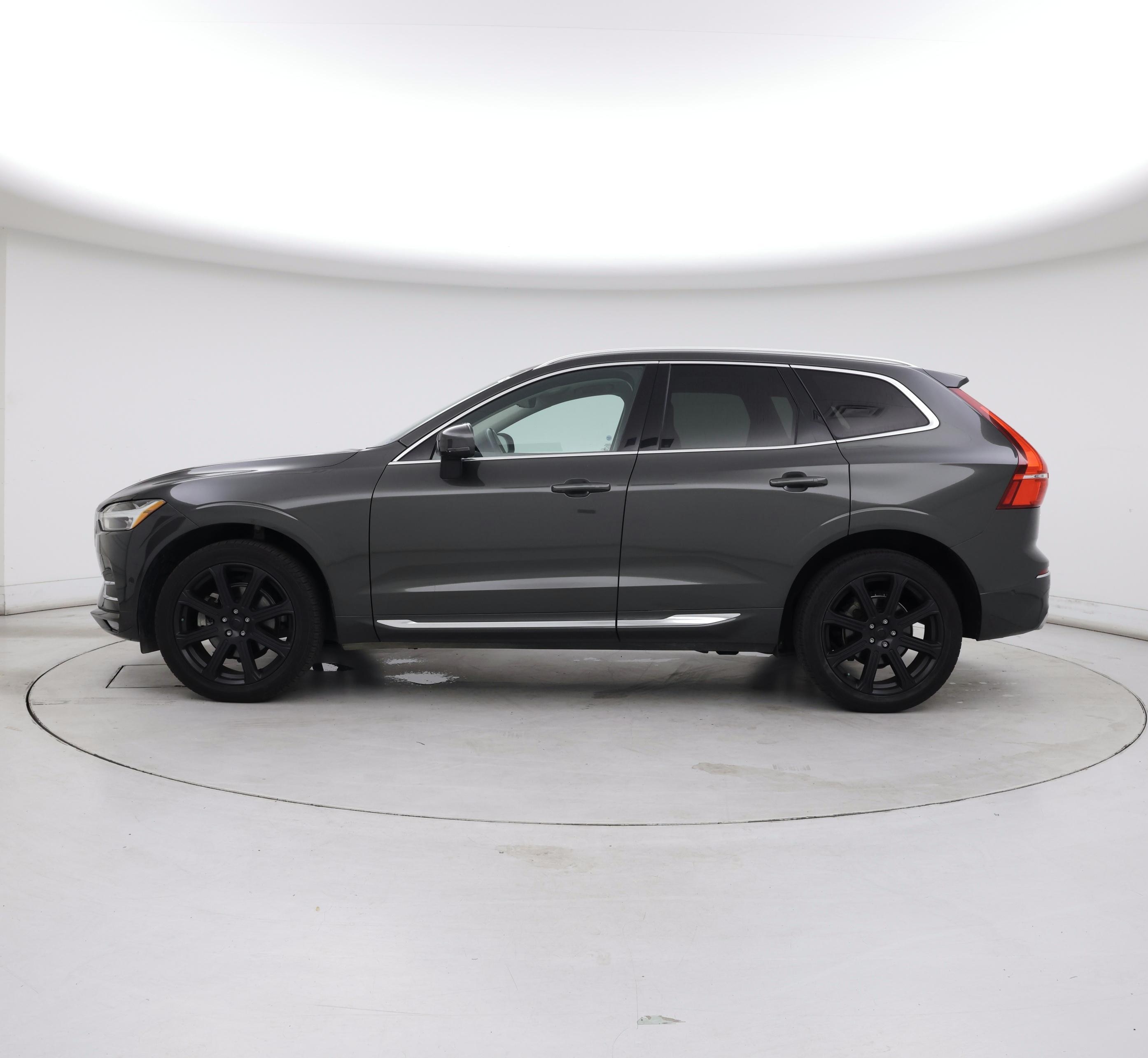 Thumbnail: 2021 Volvo XC60 - 3