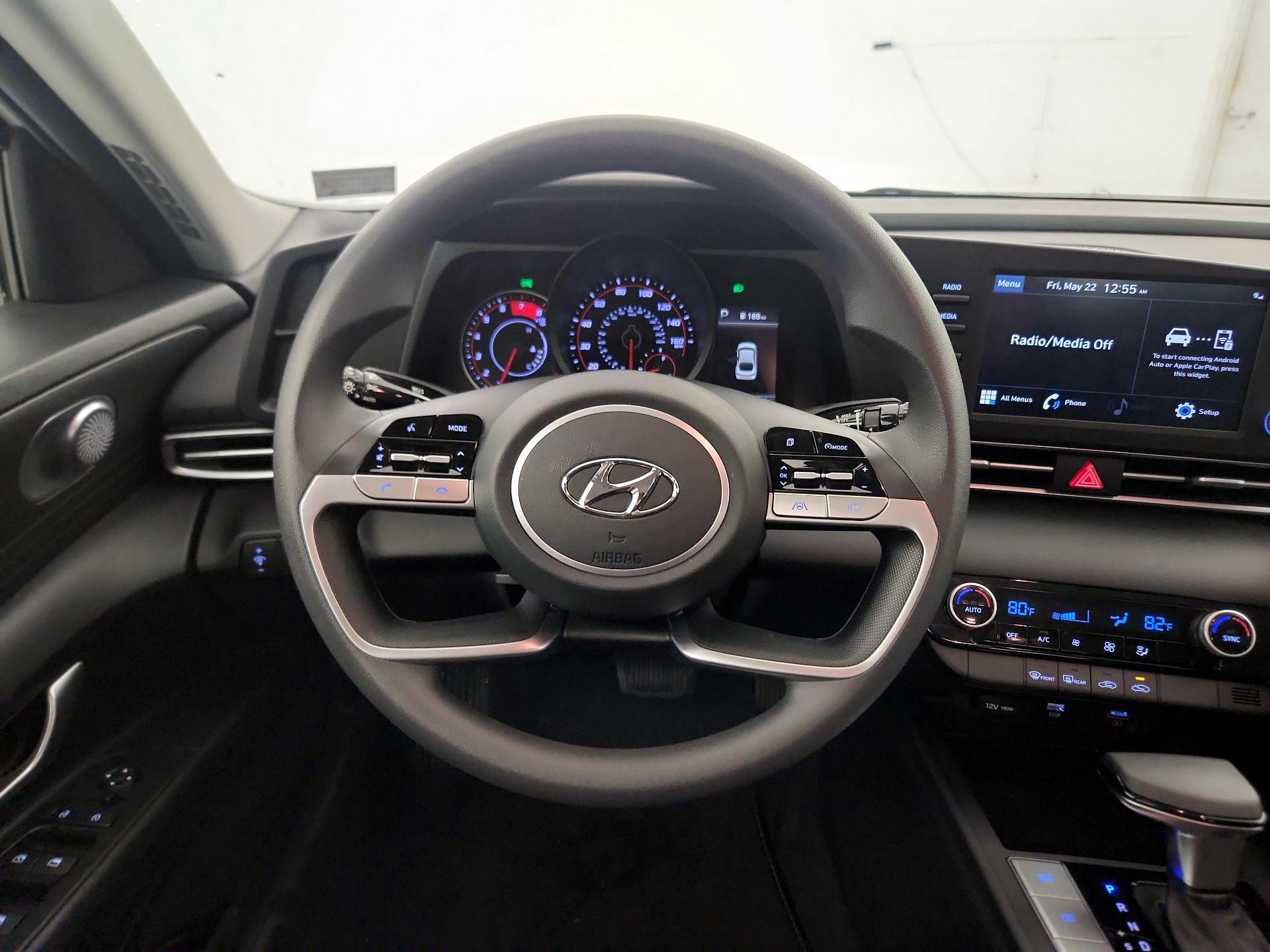 Thumbnail: 2021 Hyundai Elantra - 10