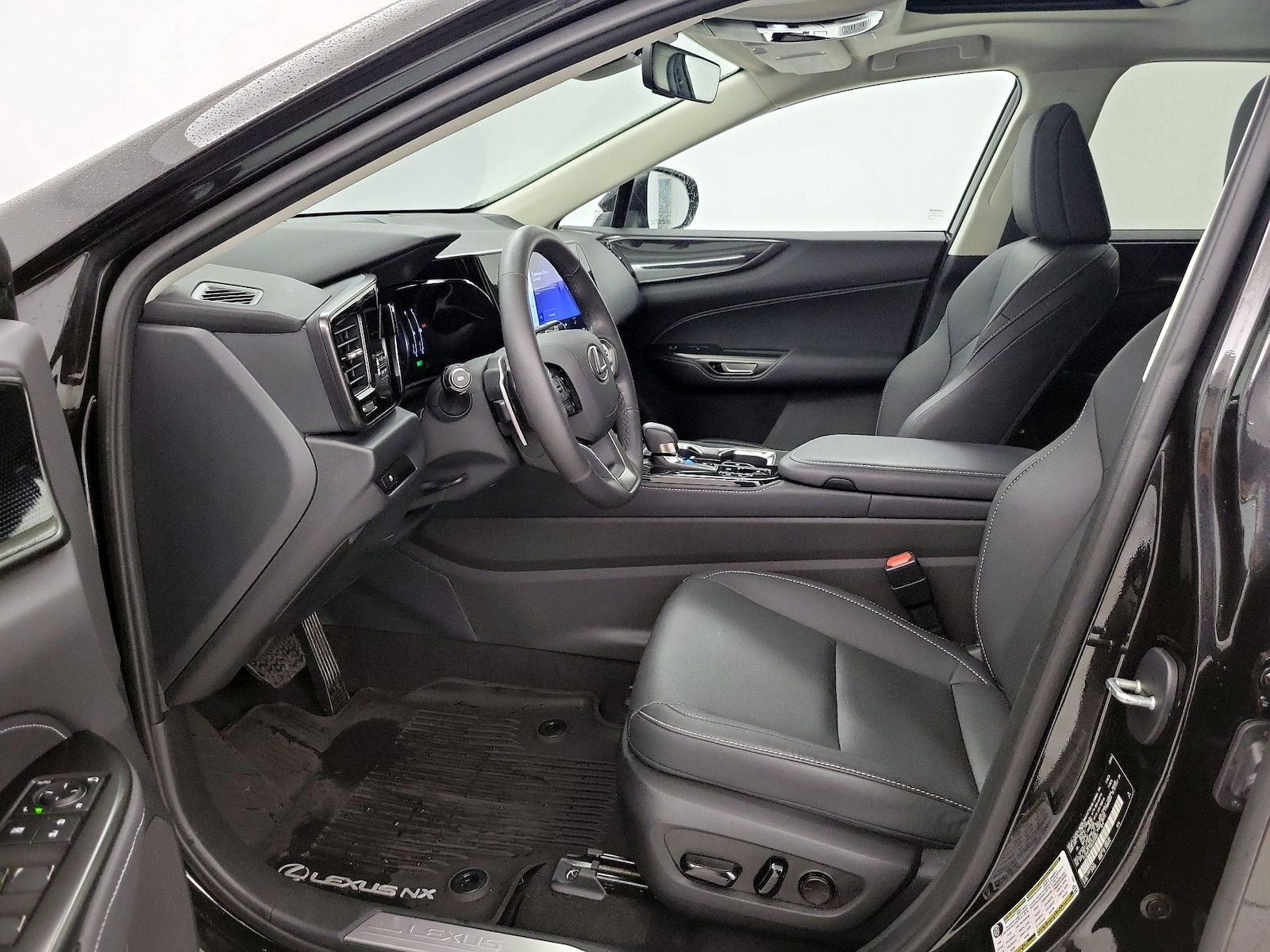 2024 Lexus NX Hybrid 350h - Photo 12