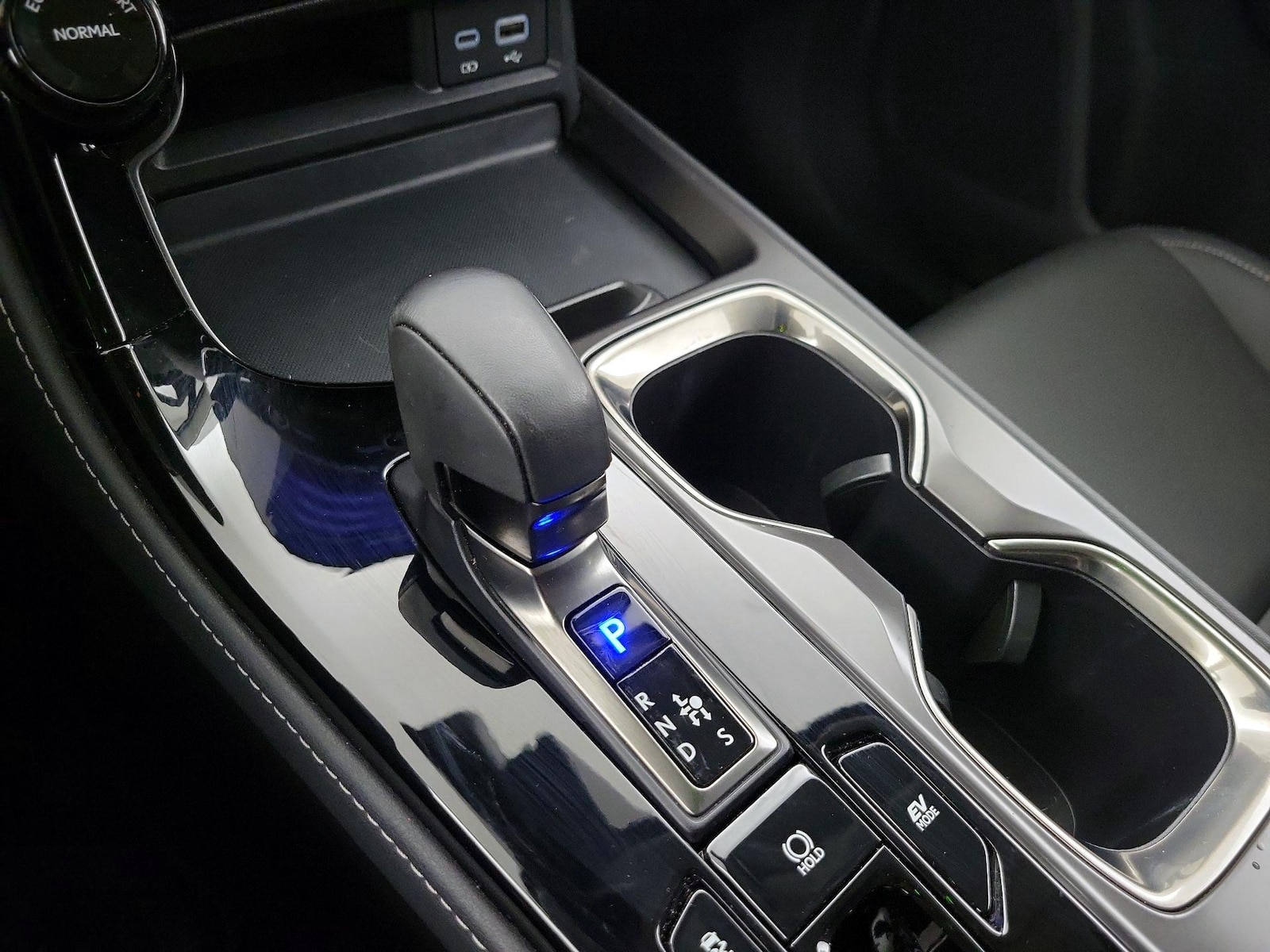 2024 Lexus NX Hybrid 350h - Photo 18