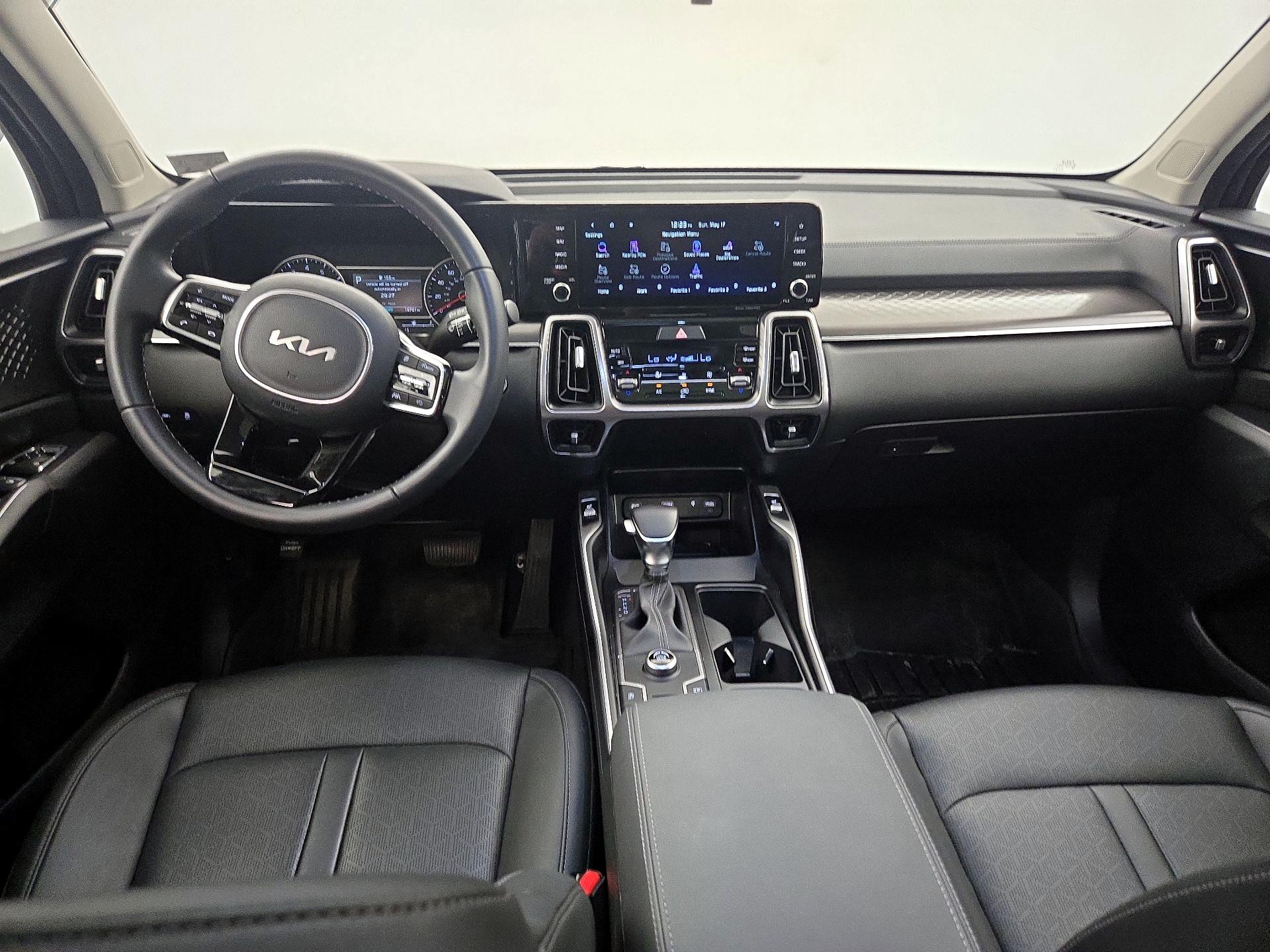 Thumbnail: 2023 Kia Sorento - 9
