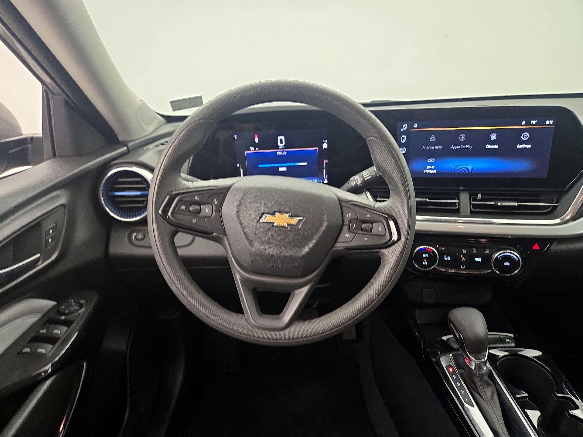 Thumbnail: 2025 Chevrolet Trax - 10