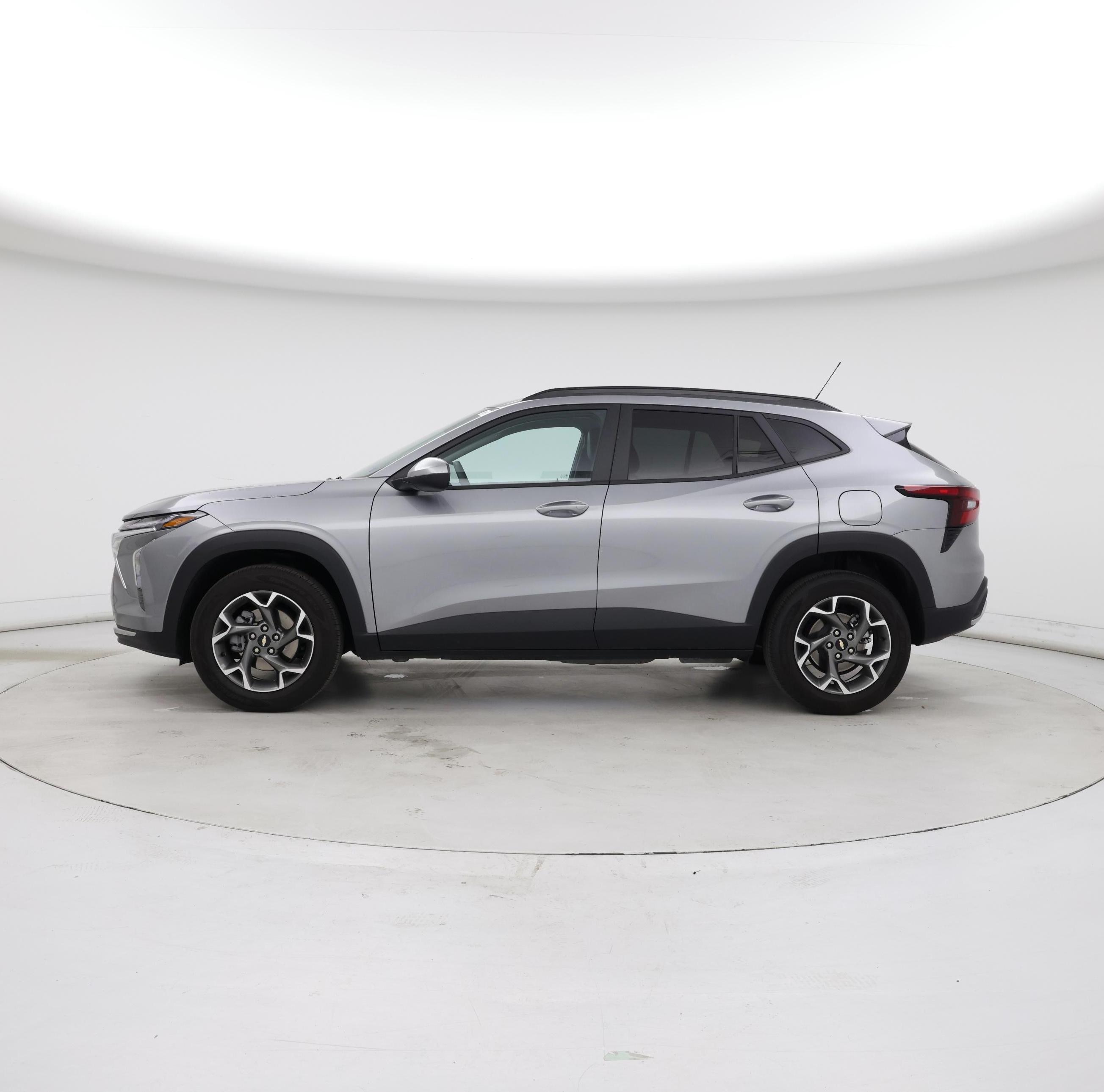 Thumbnail: 2025 Chevrolet Trax - 3