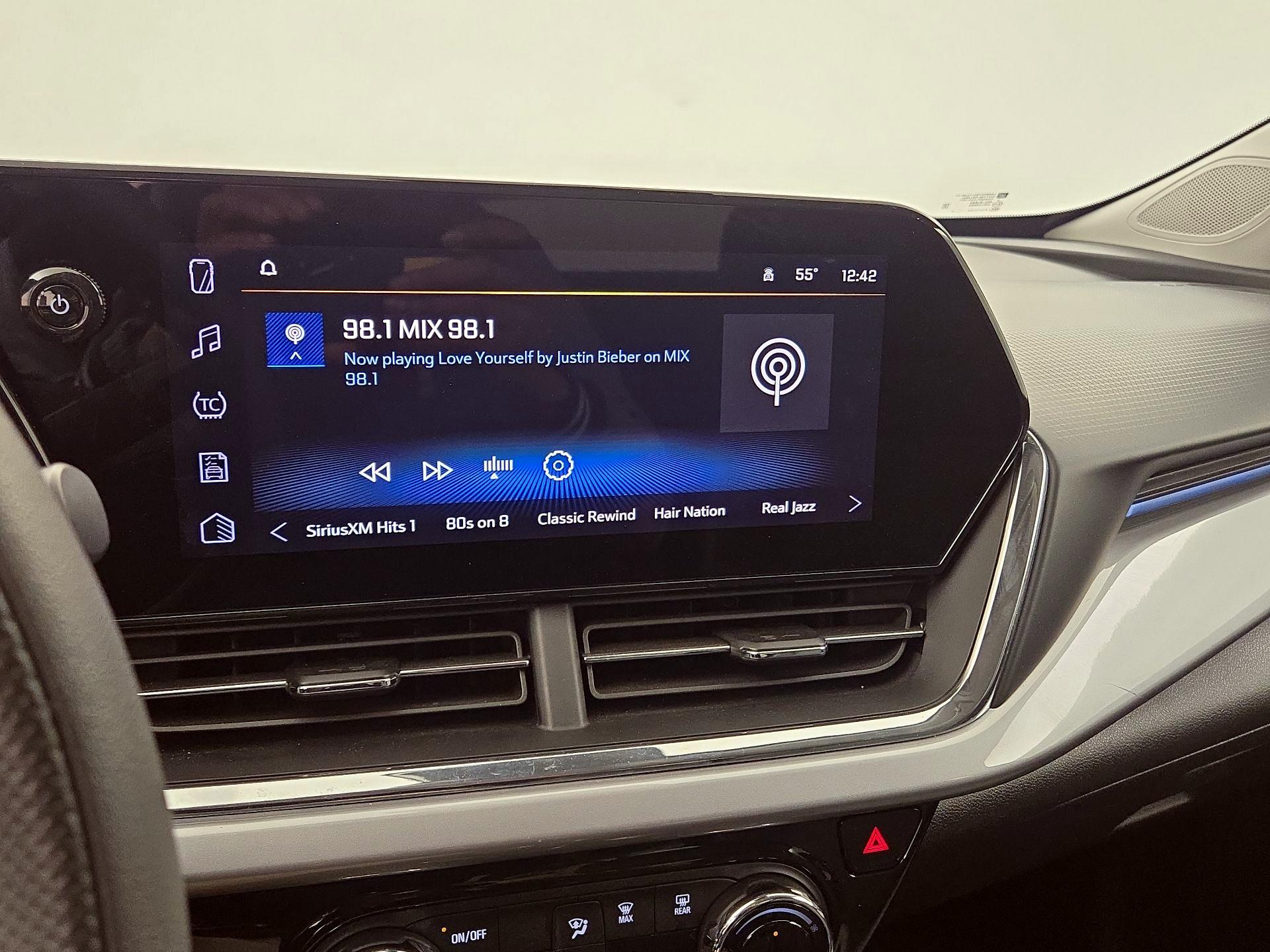 Thumbnail: 2025 Chevrolet Trax - 15