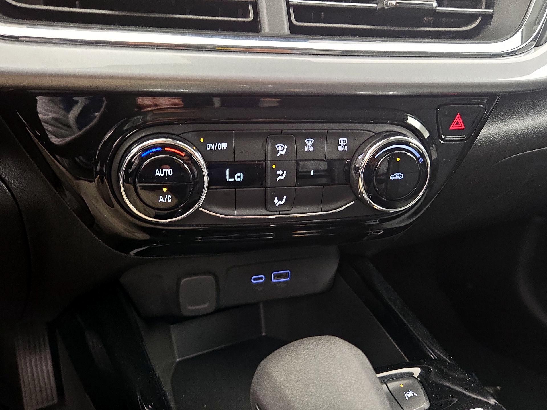 Thumbnail: 2025 Chevrolet Trax - 16
