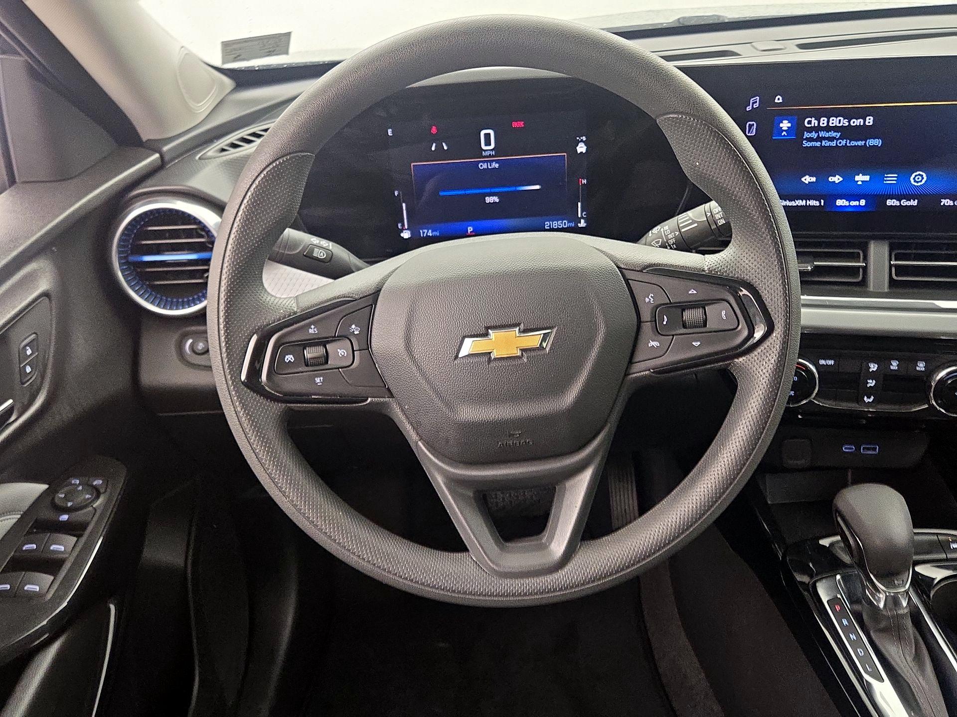 Thumbnail: 2025 Chevrolet Trax - 10