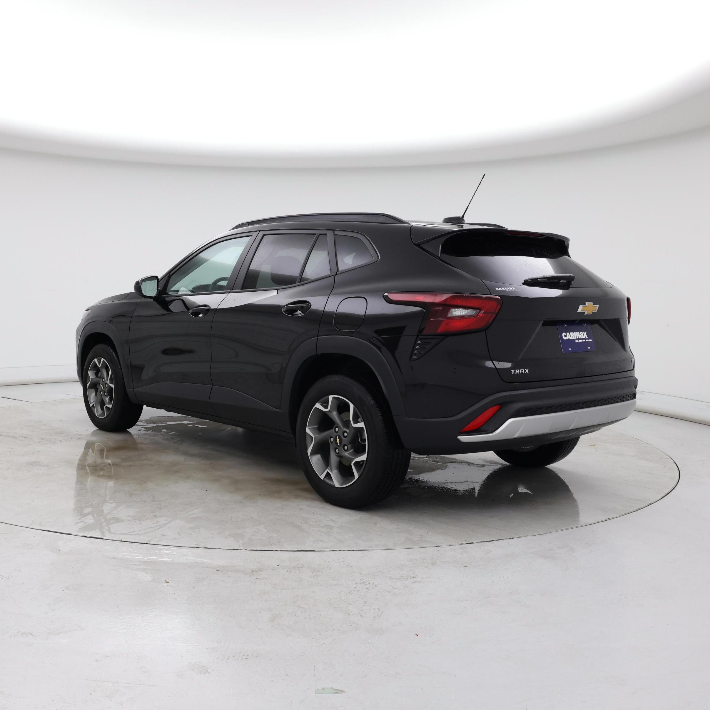 Thumbnail: 2025 Chevrolet Trax - 2