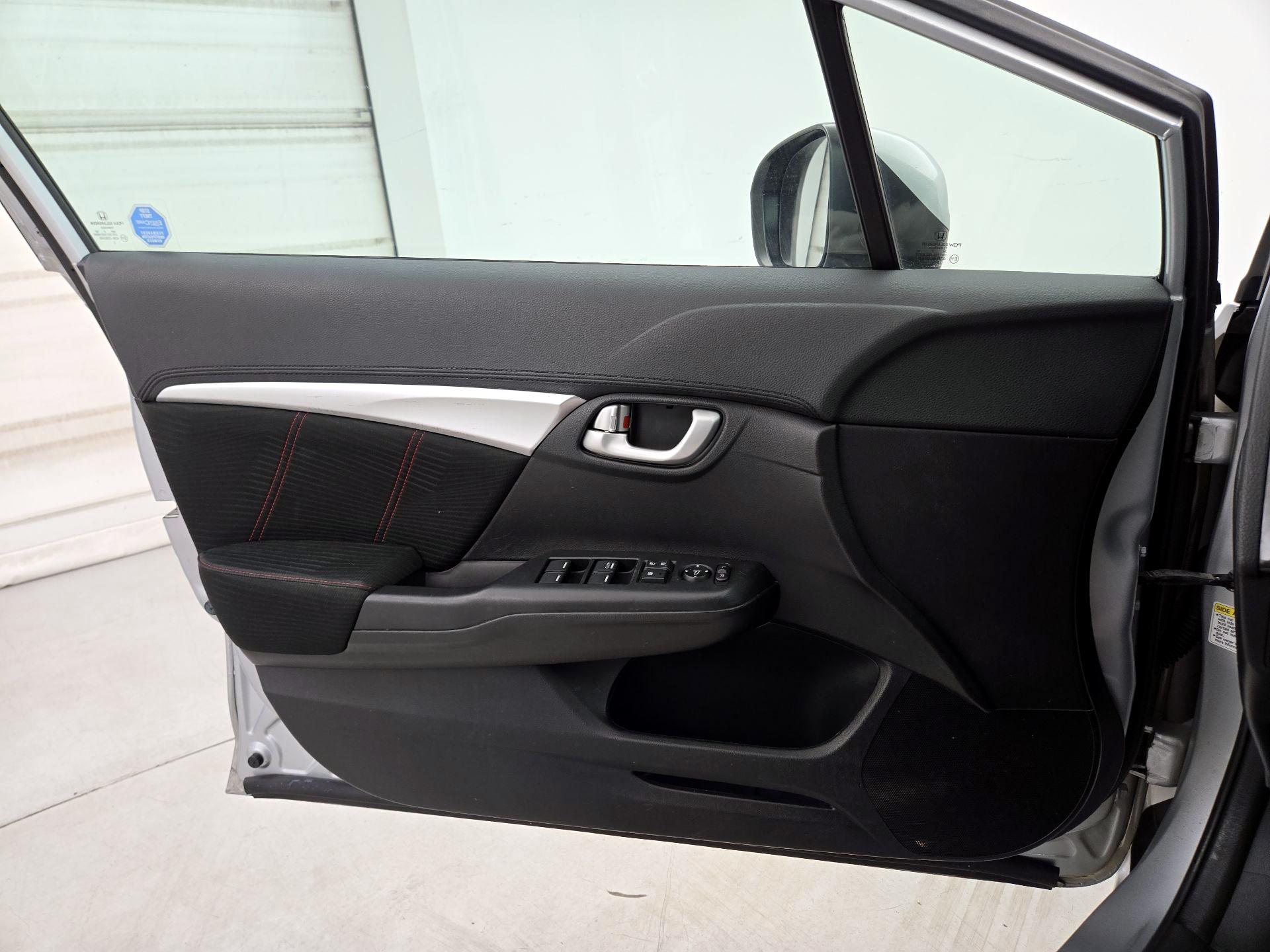 Thumbnail: 2015 Honda Civic - 12