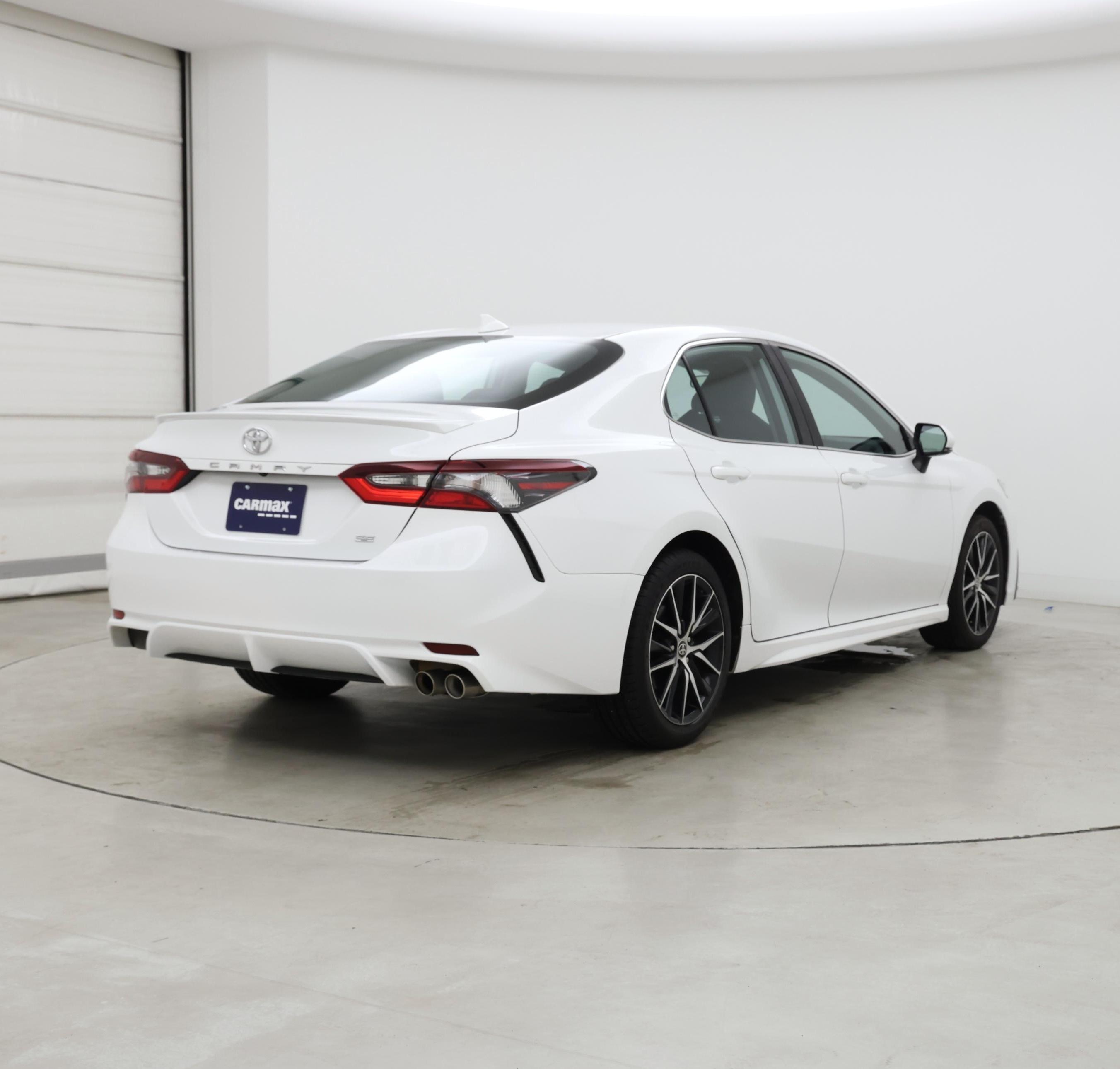 Thumbnail: 2024 Toyota Camry - 8