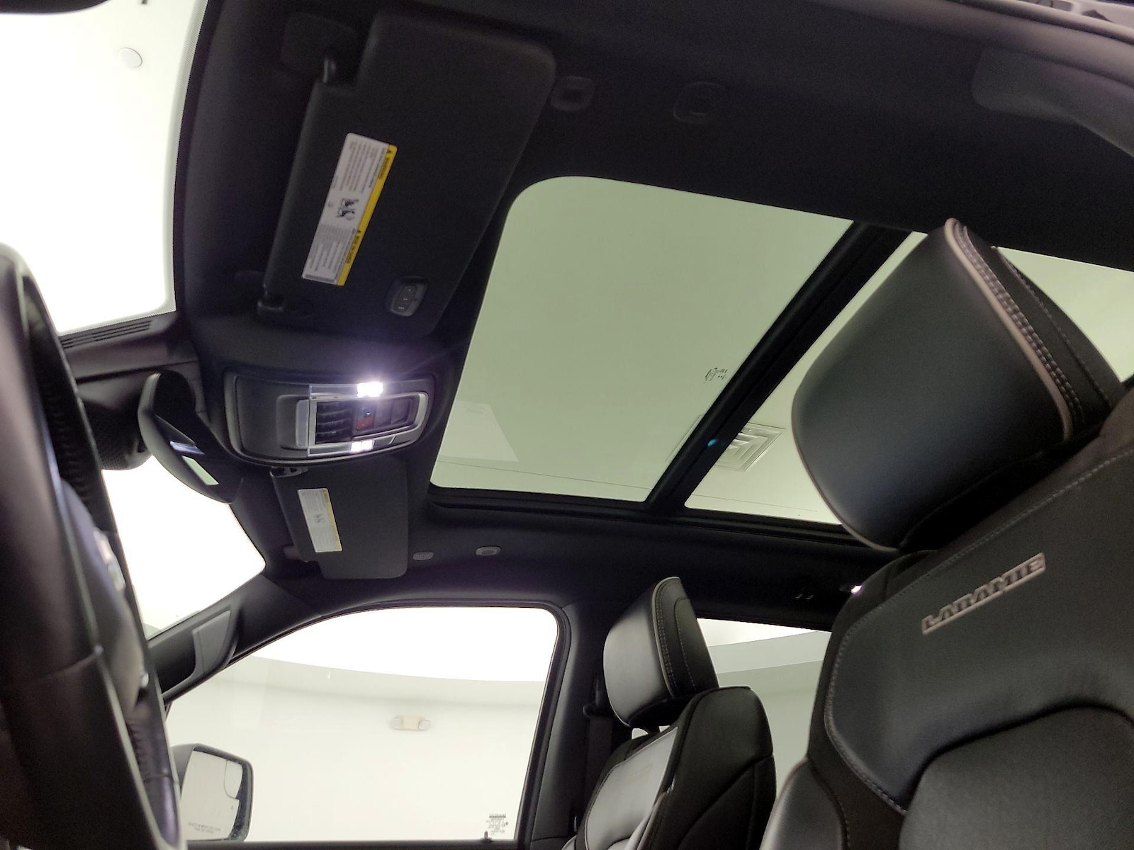 2022 RAM Ram 1500 Pickup Laramie - Photo 21