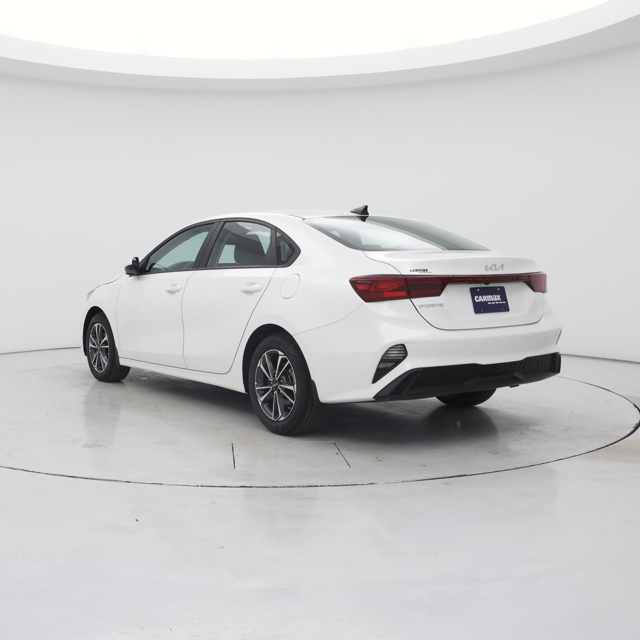 Thumbnail: 2024 Kia Forte - 2