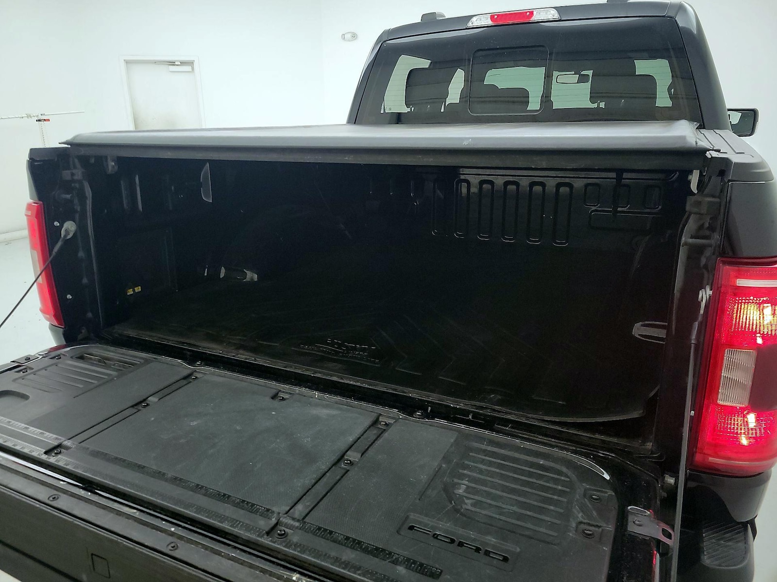 2022 Ford F-150 XLT - Photo 21