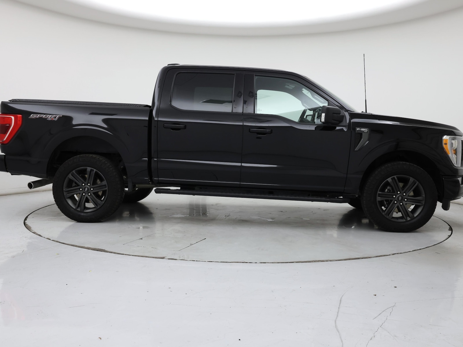 2022 Ford F-150 XLT - Photo 8