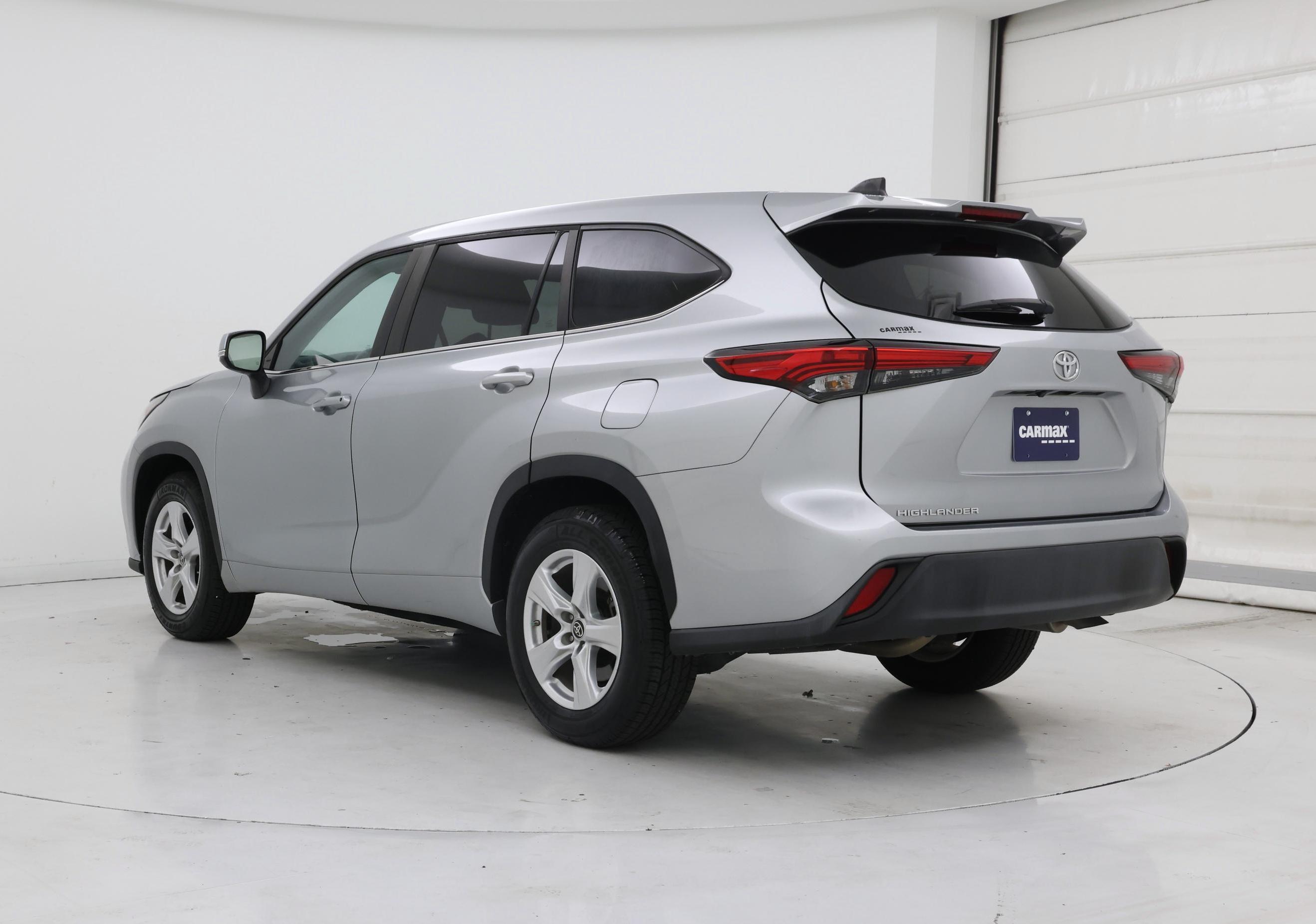 Thumbnail: 2023 Toyota Highlander - 2