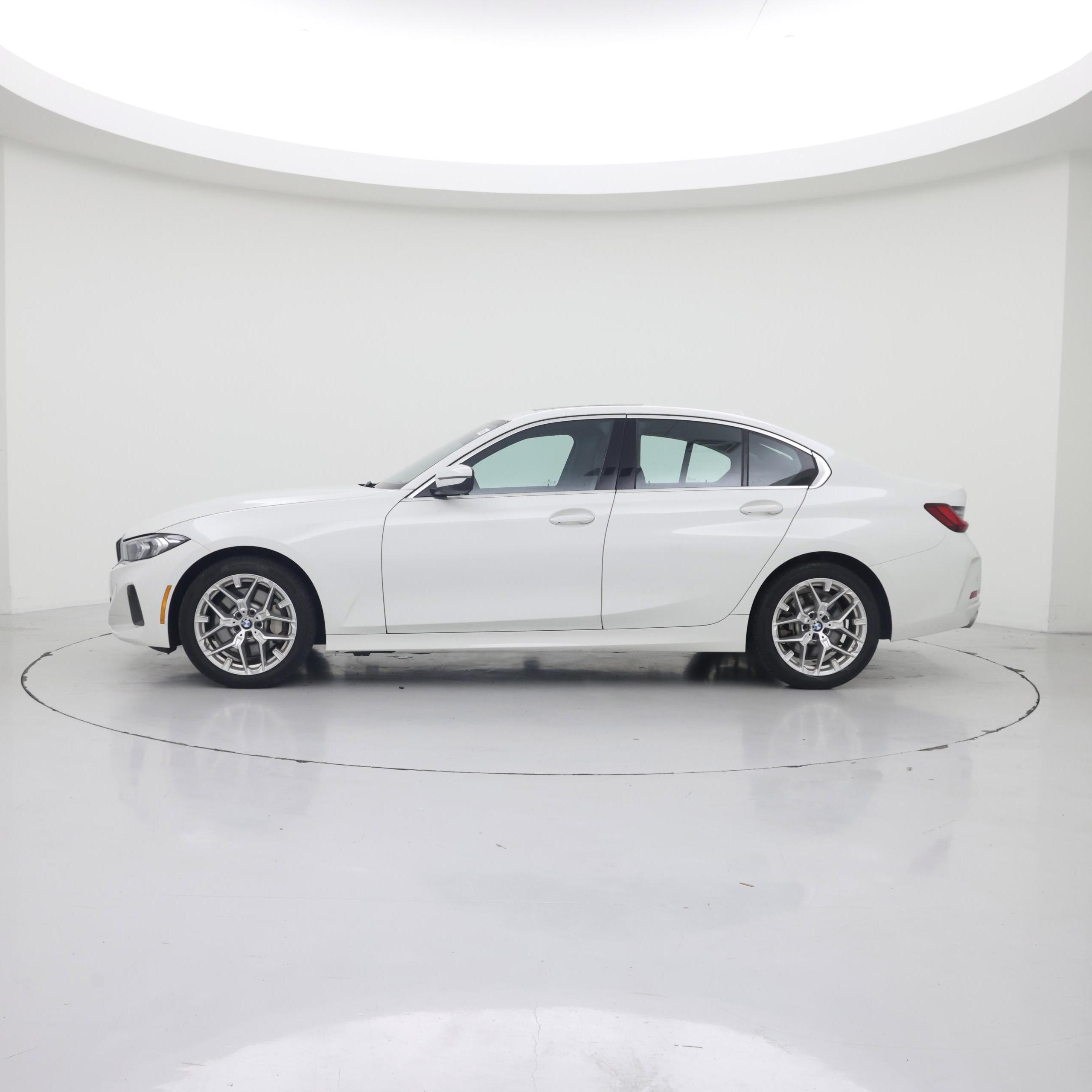 Thumbnail: 2025 BMW 3 Series - 3