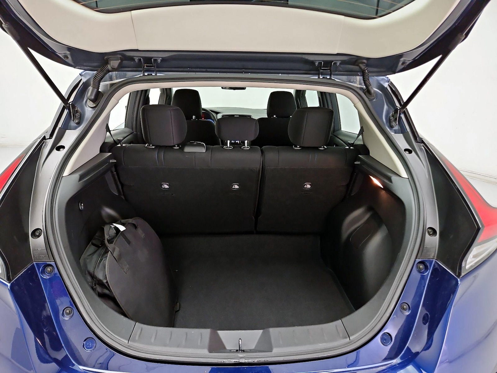 2024 Nissan LEAF S - Photo 21