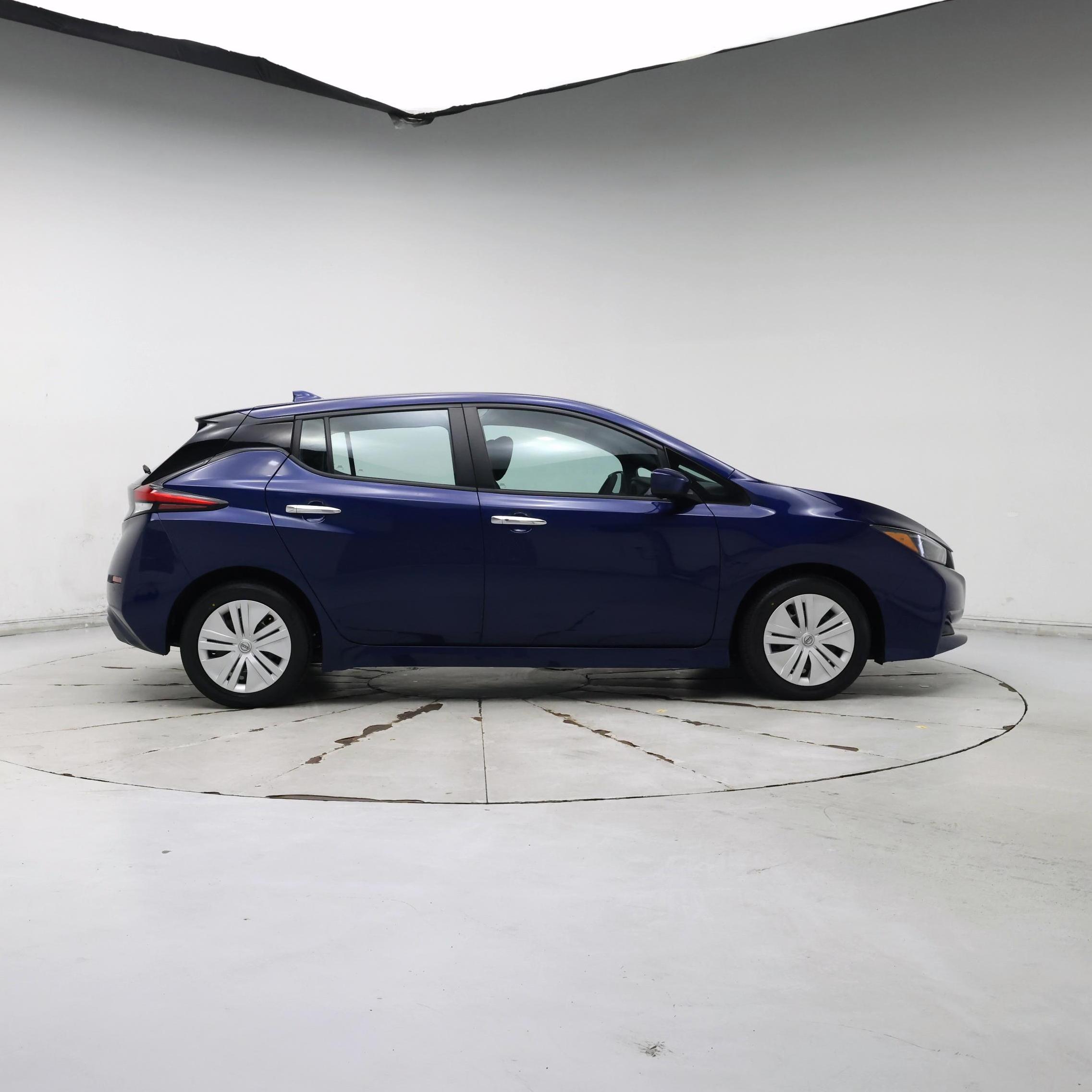 Thumbnail: 2024 Nissan Leaf - 7