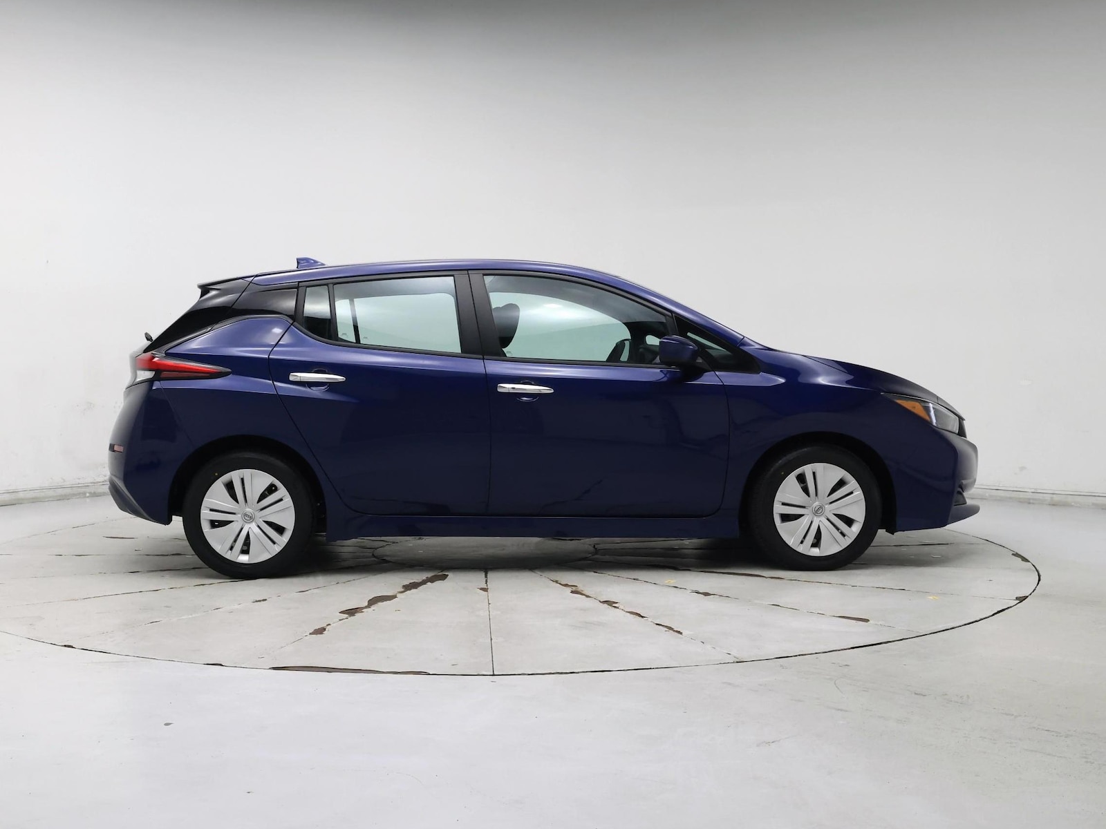 2024 Nissan LEAF S - Photo 8