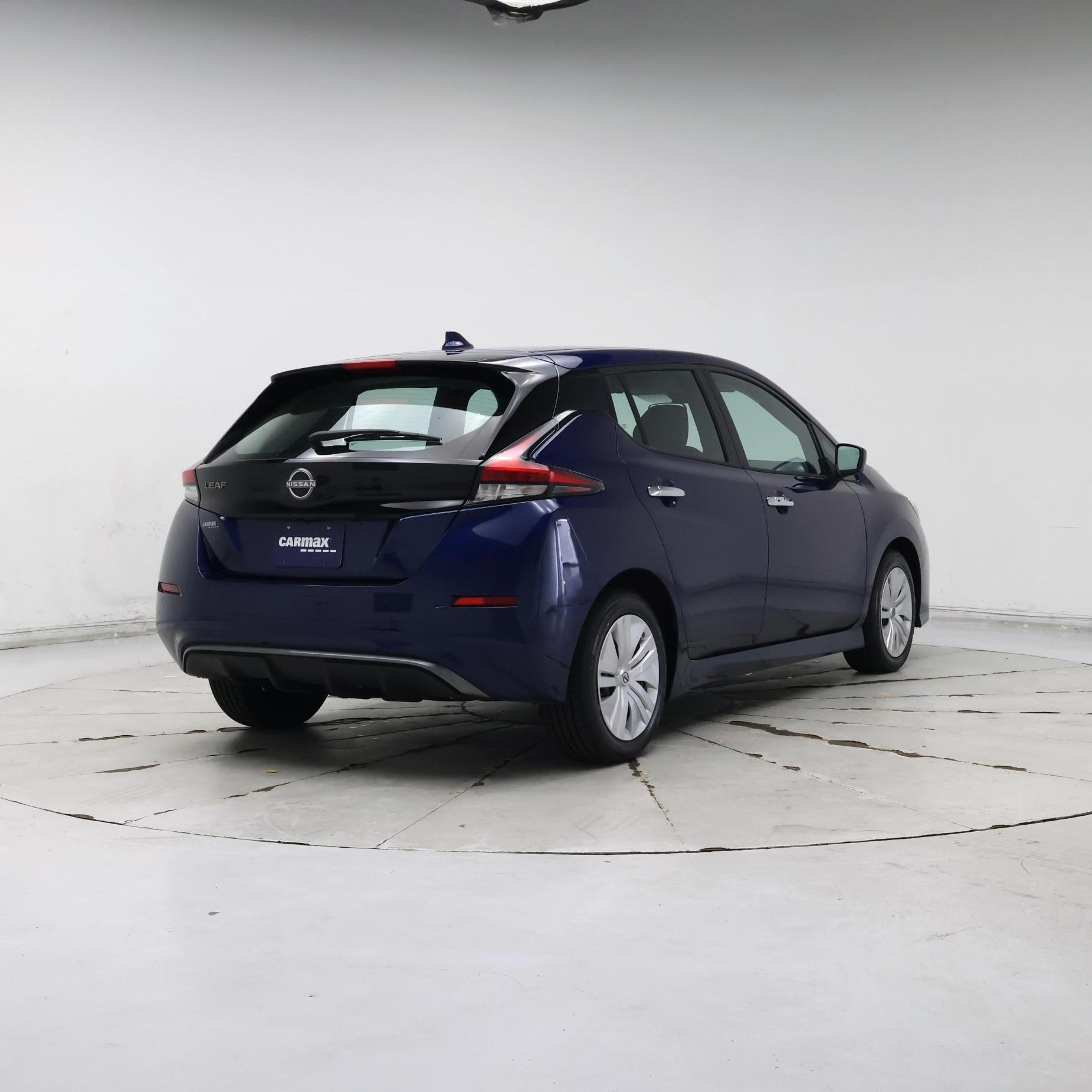 Thumbnail: 2024 Nissan Leaf - 8