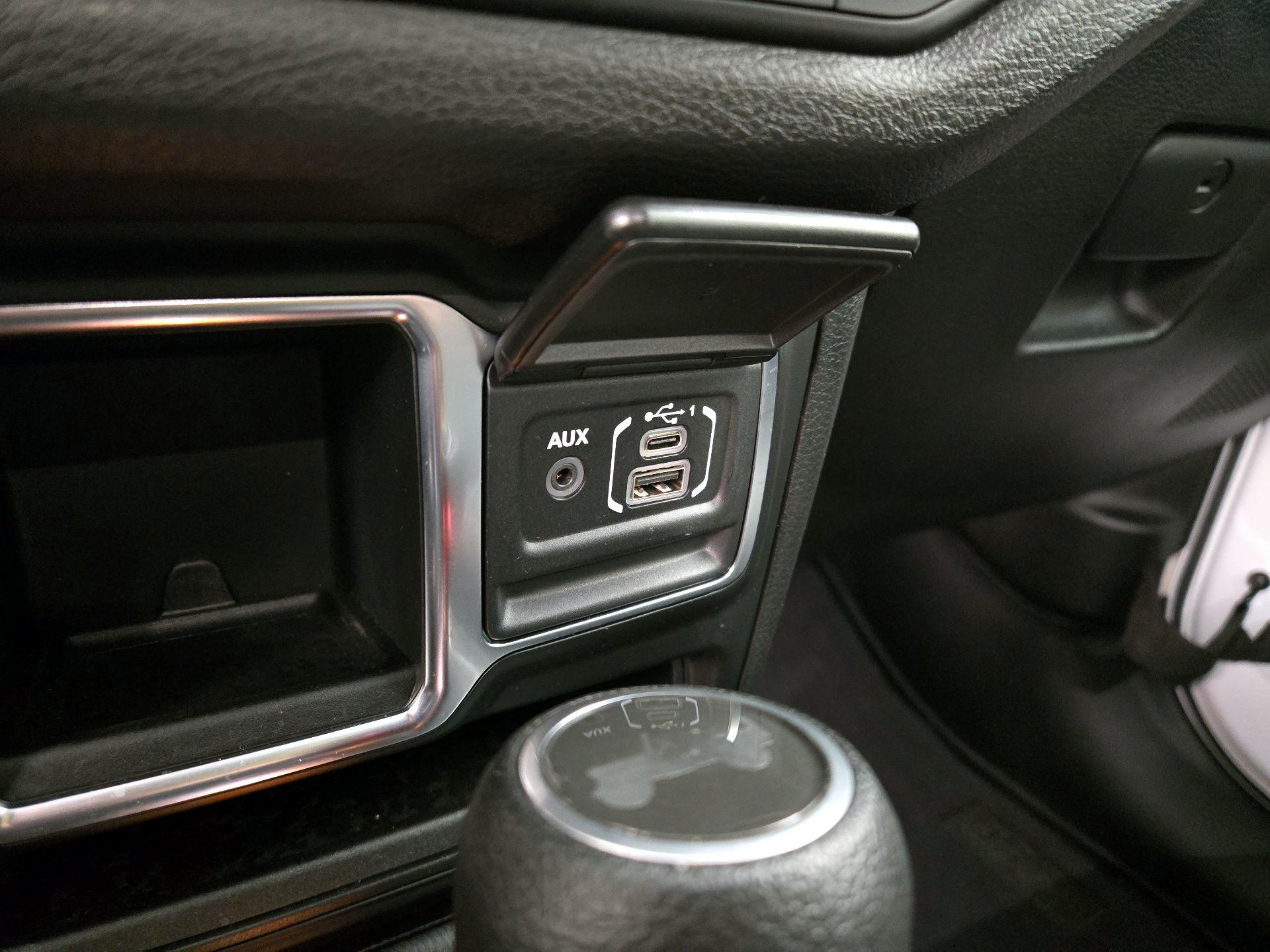 Thumbnail: 2024 Jeep Wrangler - 18
