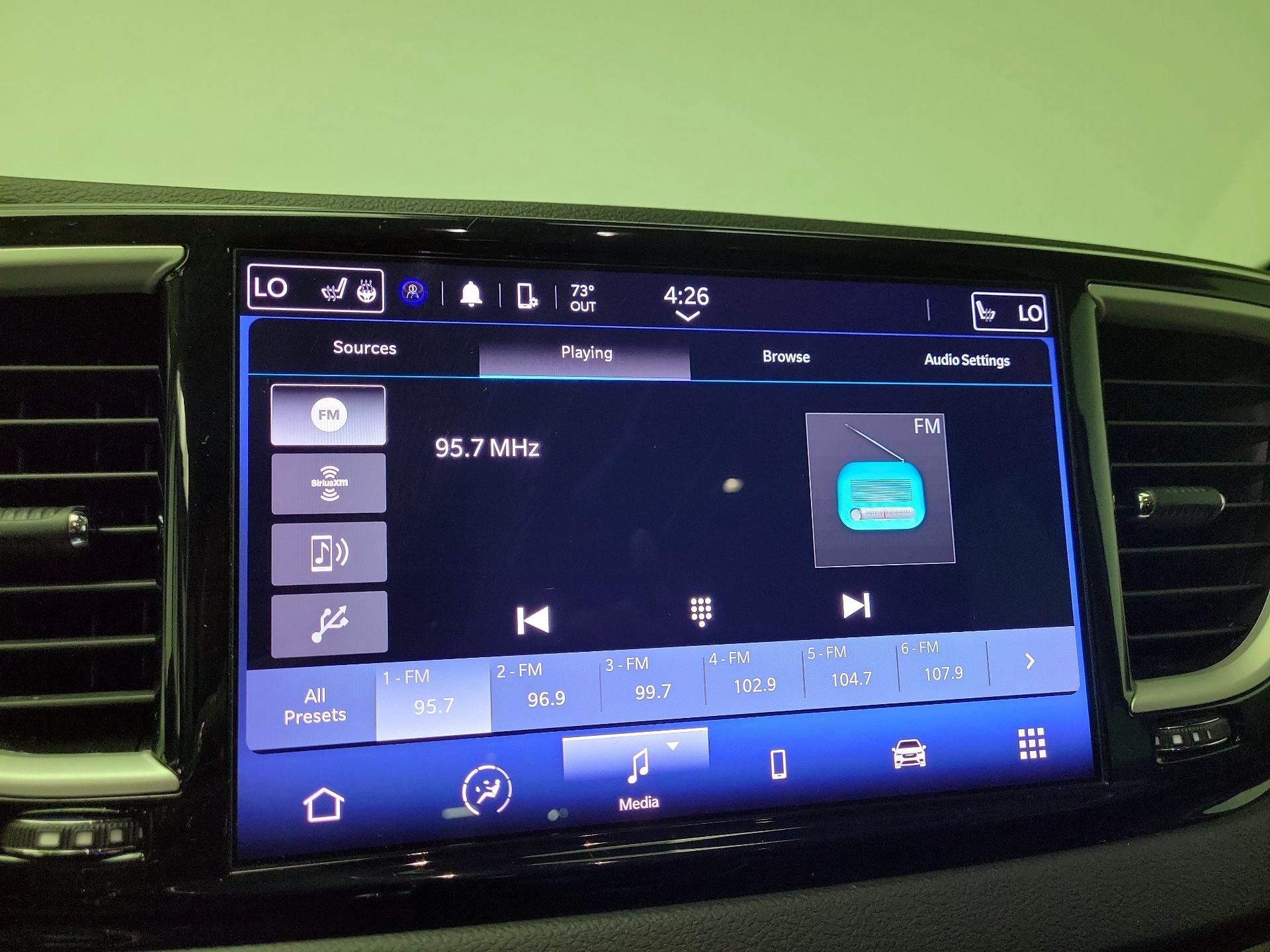 Thumbnail: 2023 Chrysler Pacifica - 15