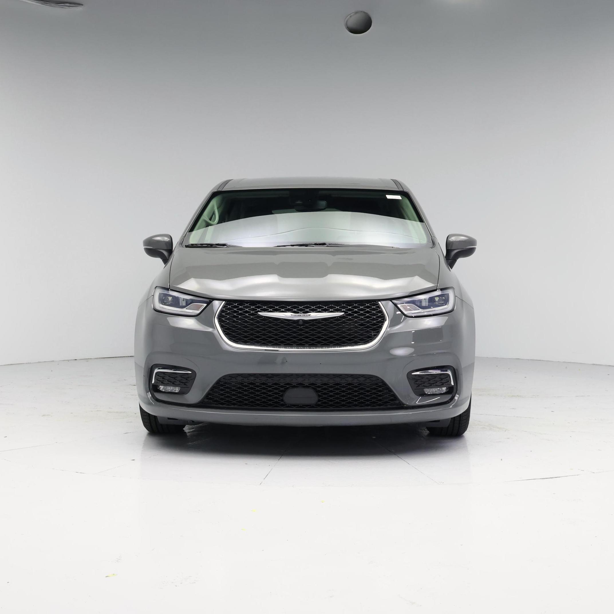 Thumbnail: 2023 Chrysler Pacifica - 5