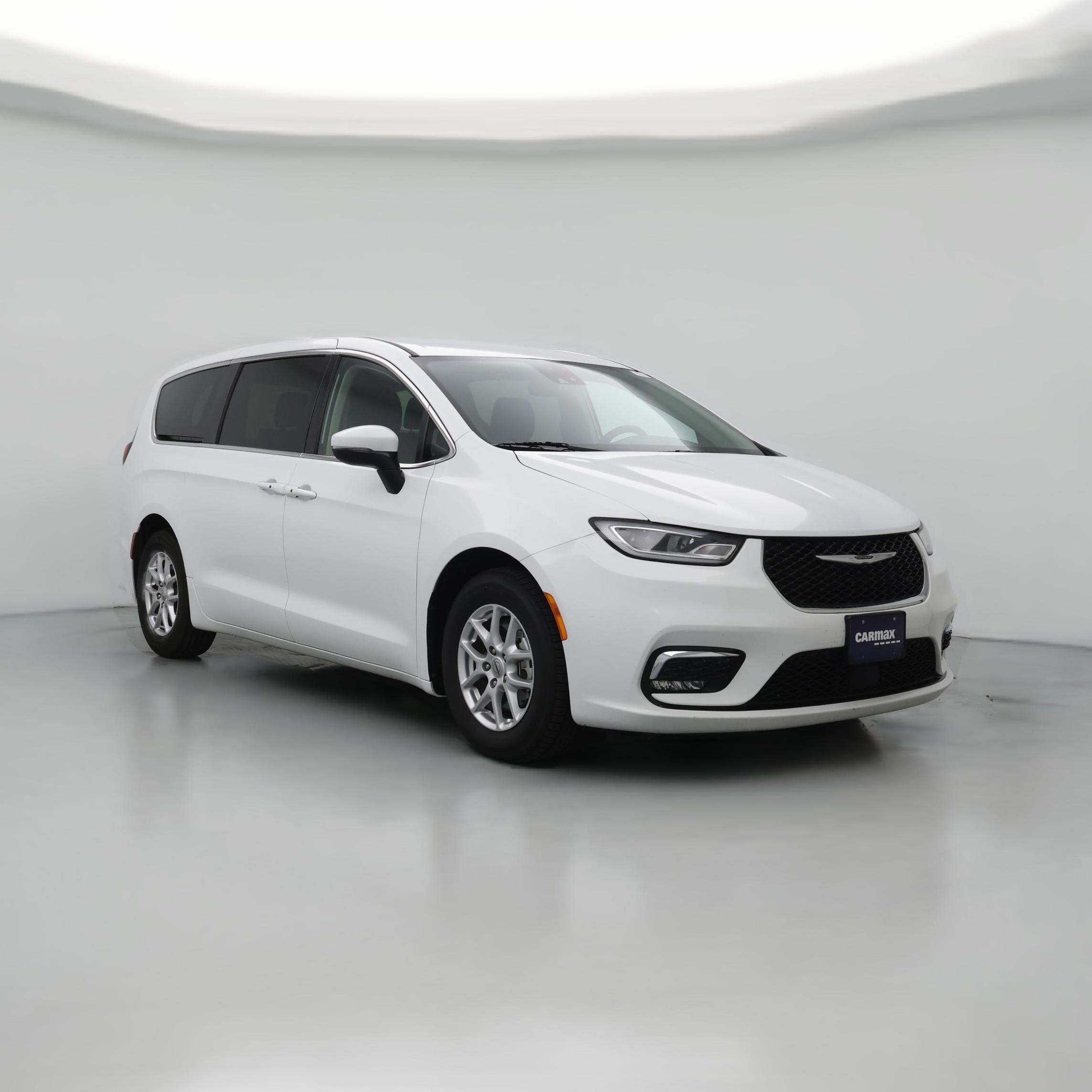 Thumbnail: 2023 Chrysler Pacifica - 1