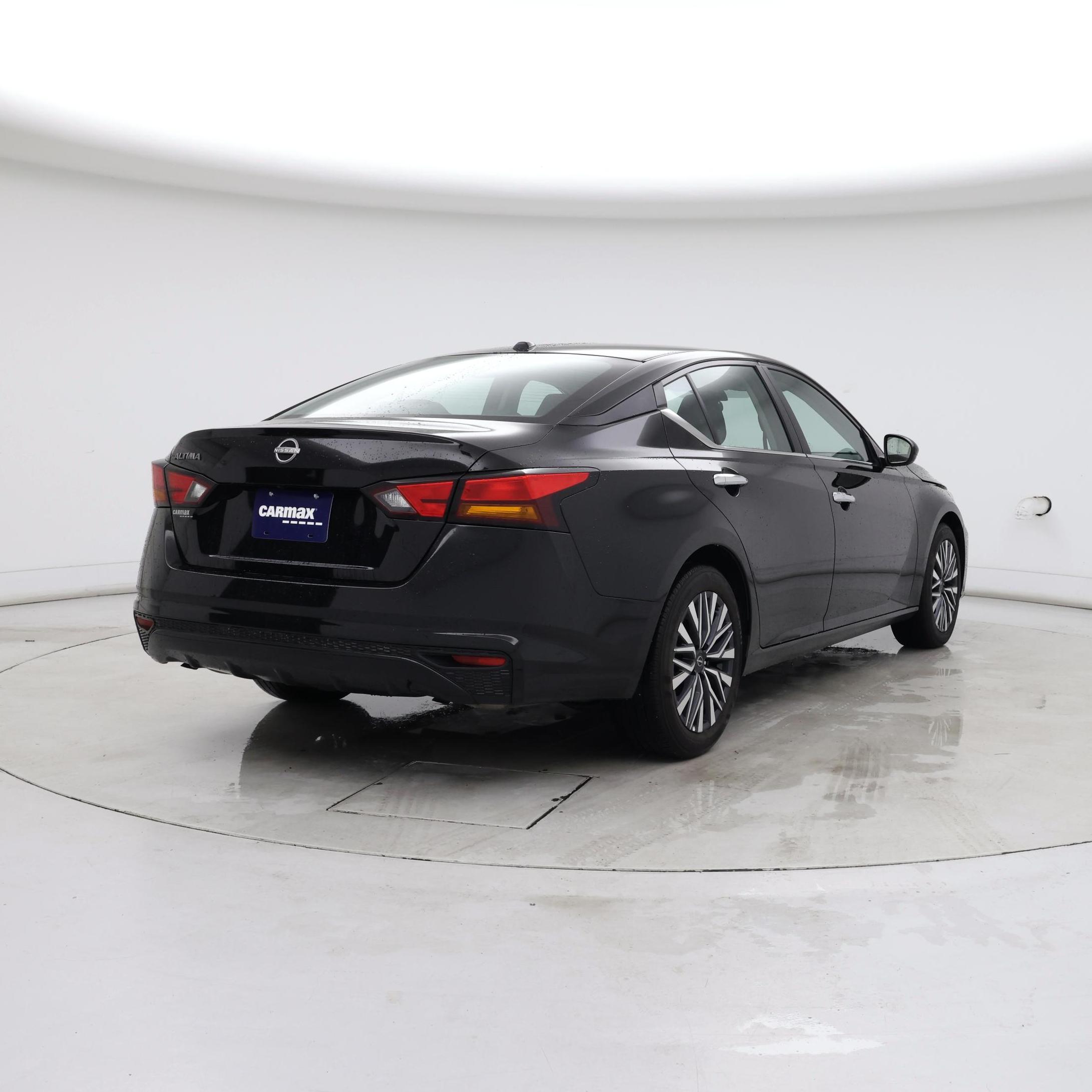 Thumbnail: 2025 Nissan Altima - 8