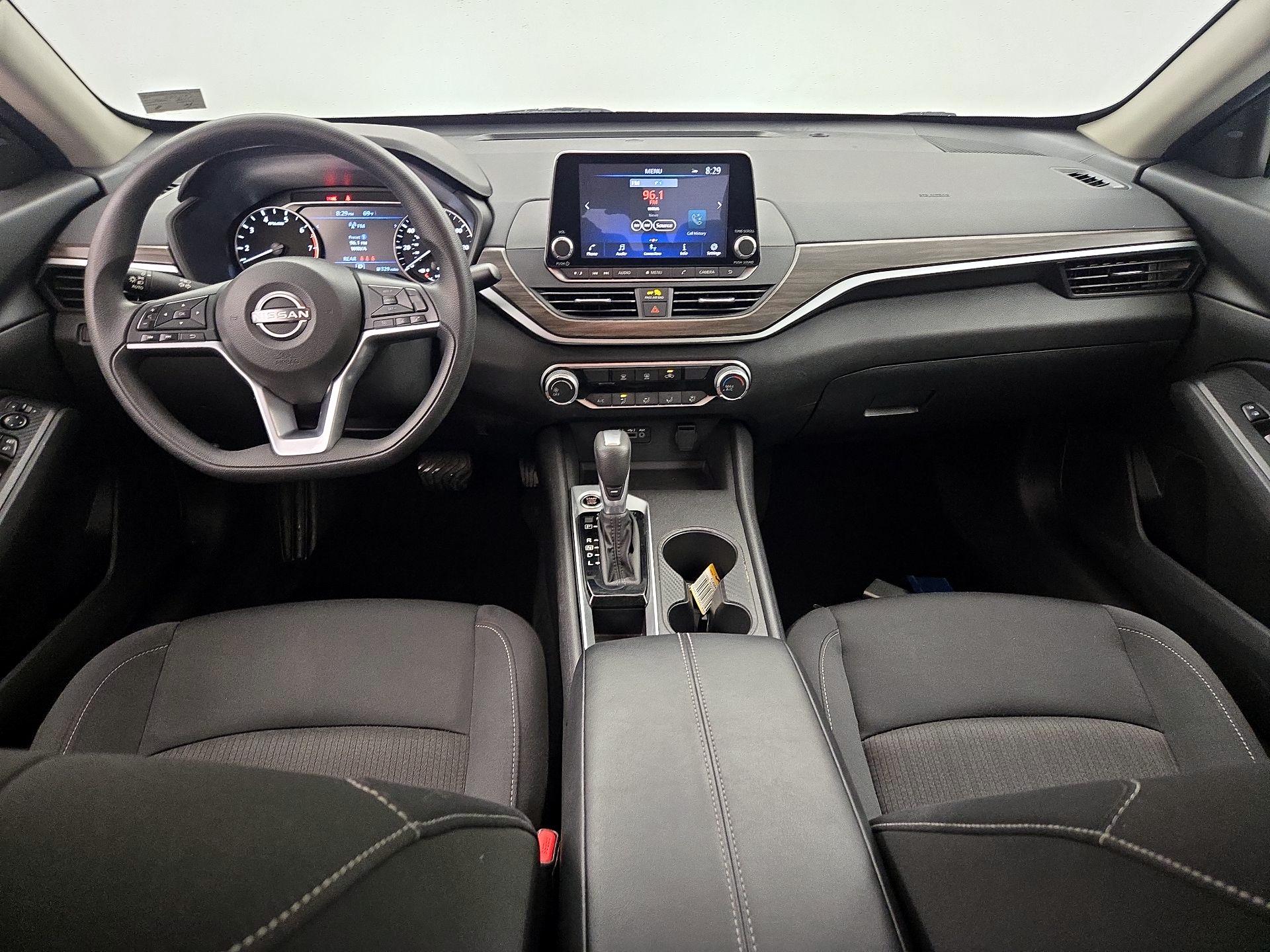 Thumbnail: 2025 Nissan Altima - 9