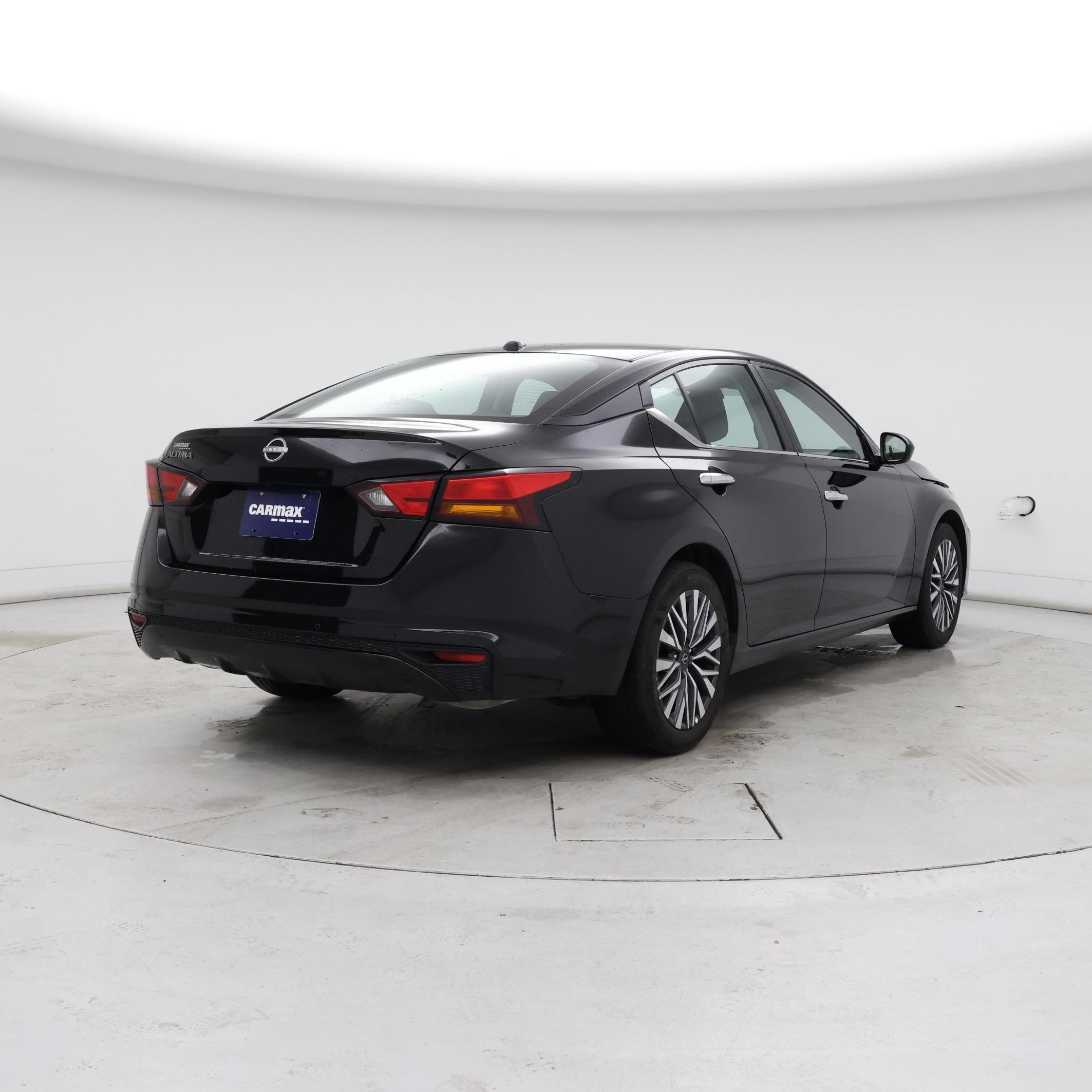 Thumbnail: 2025 Nissan Altima - 8