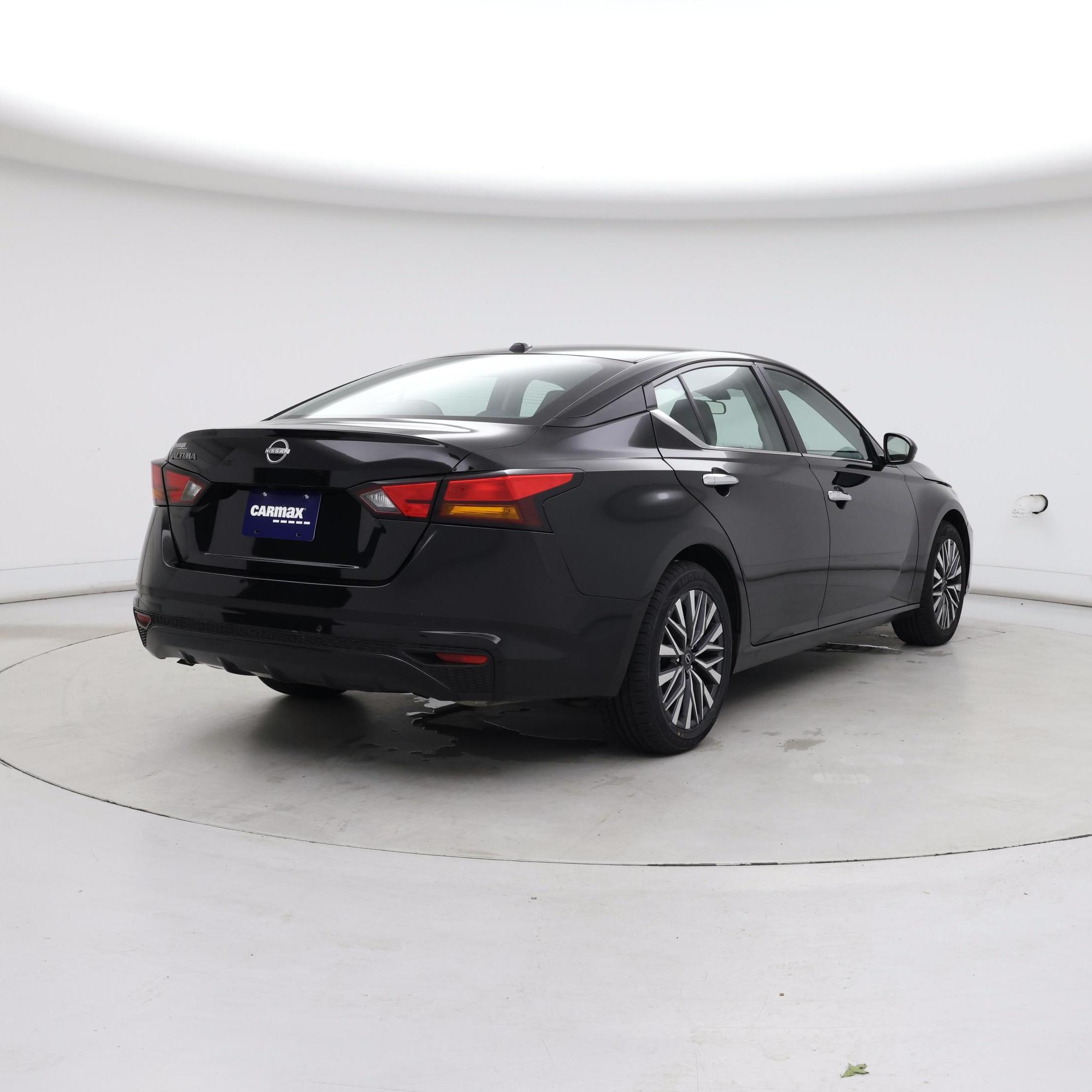 Thumbnail: 2025 Nissan Altima - 8