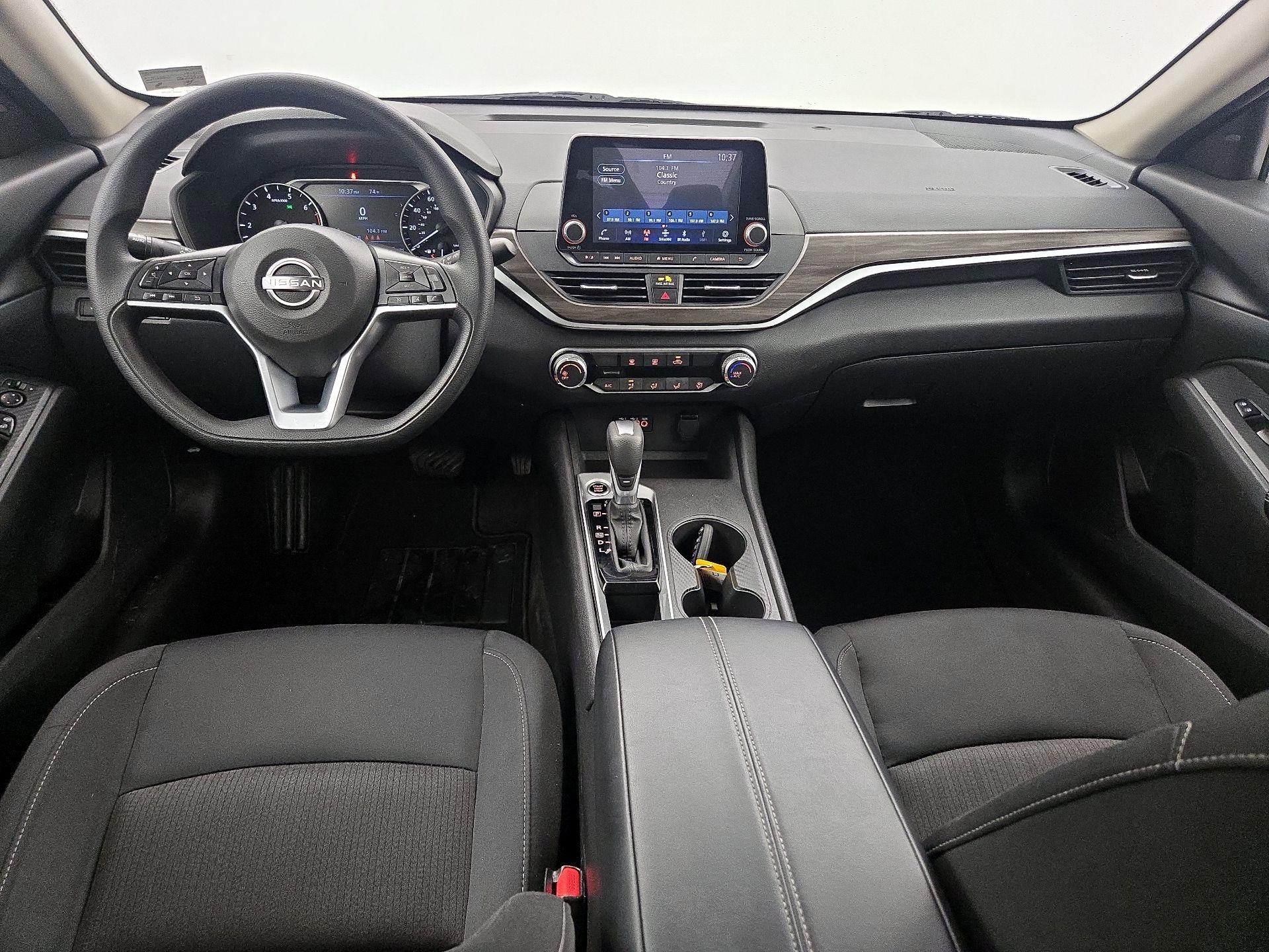 Thumbnail: 2025 Nissan Altima - 9