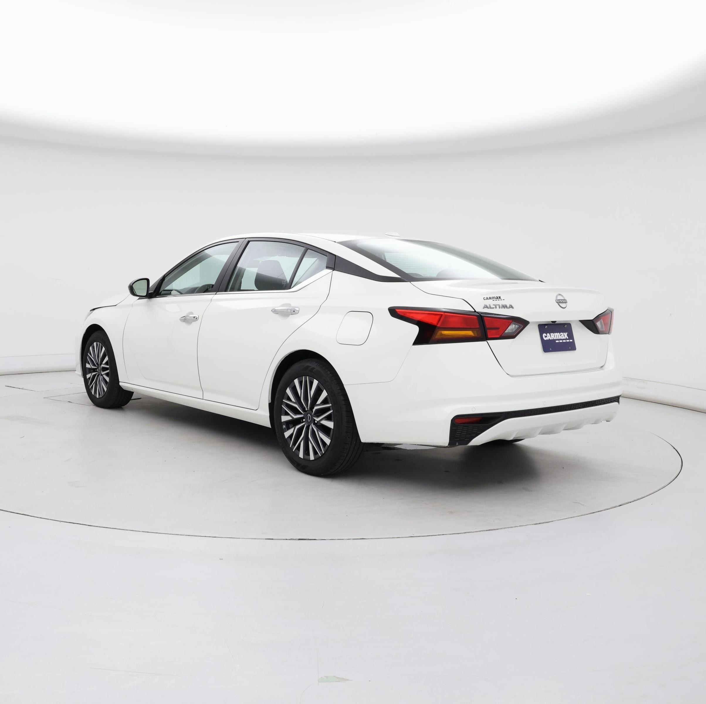 Thumbnail: 2025 Nissan Altima - 2