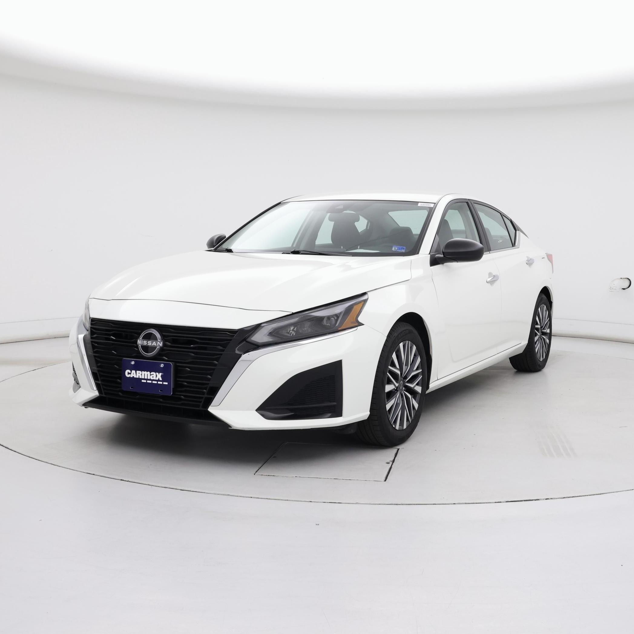 Thumbnail: 2025 Nissan Altima - 4