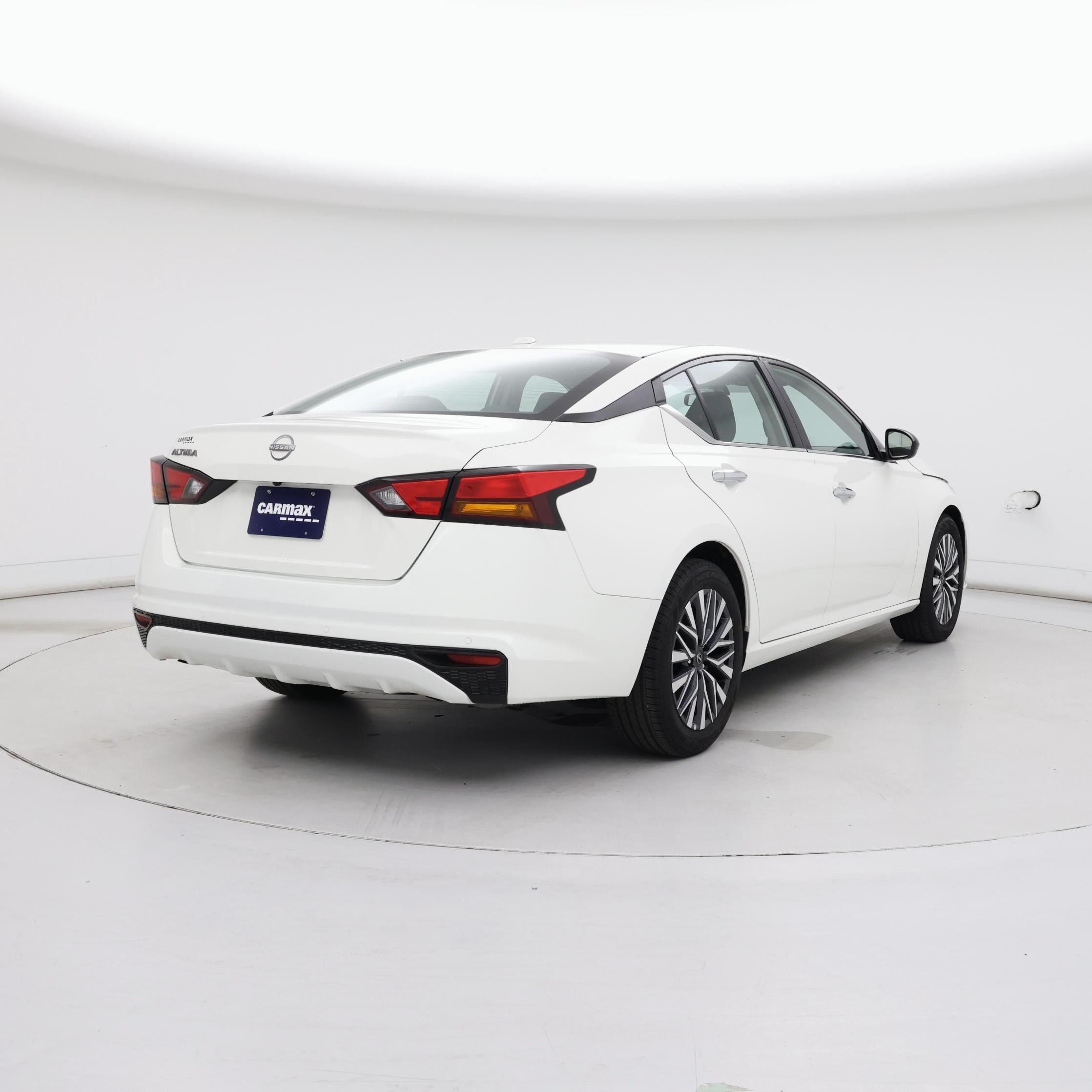 Thumbnail: 2025 Nissan Altima - 8