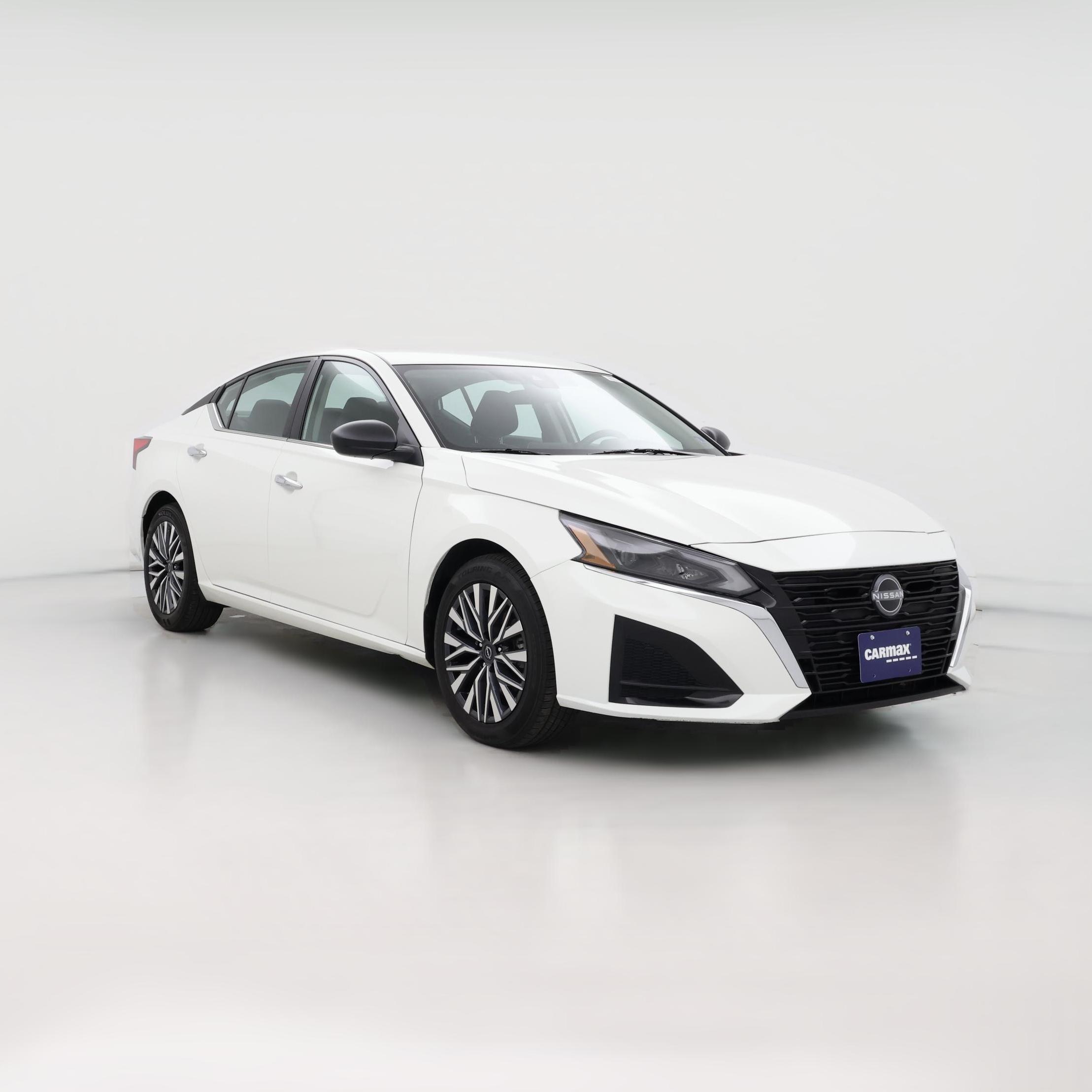 Thumbnail: 2025 Nissan Altima - 1