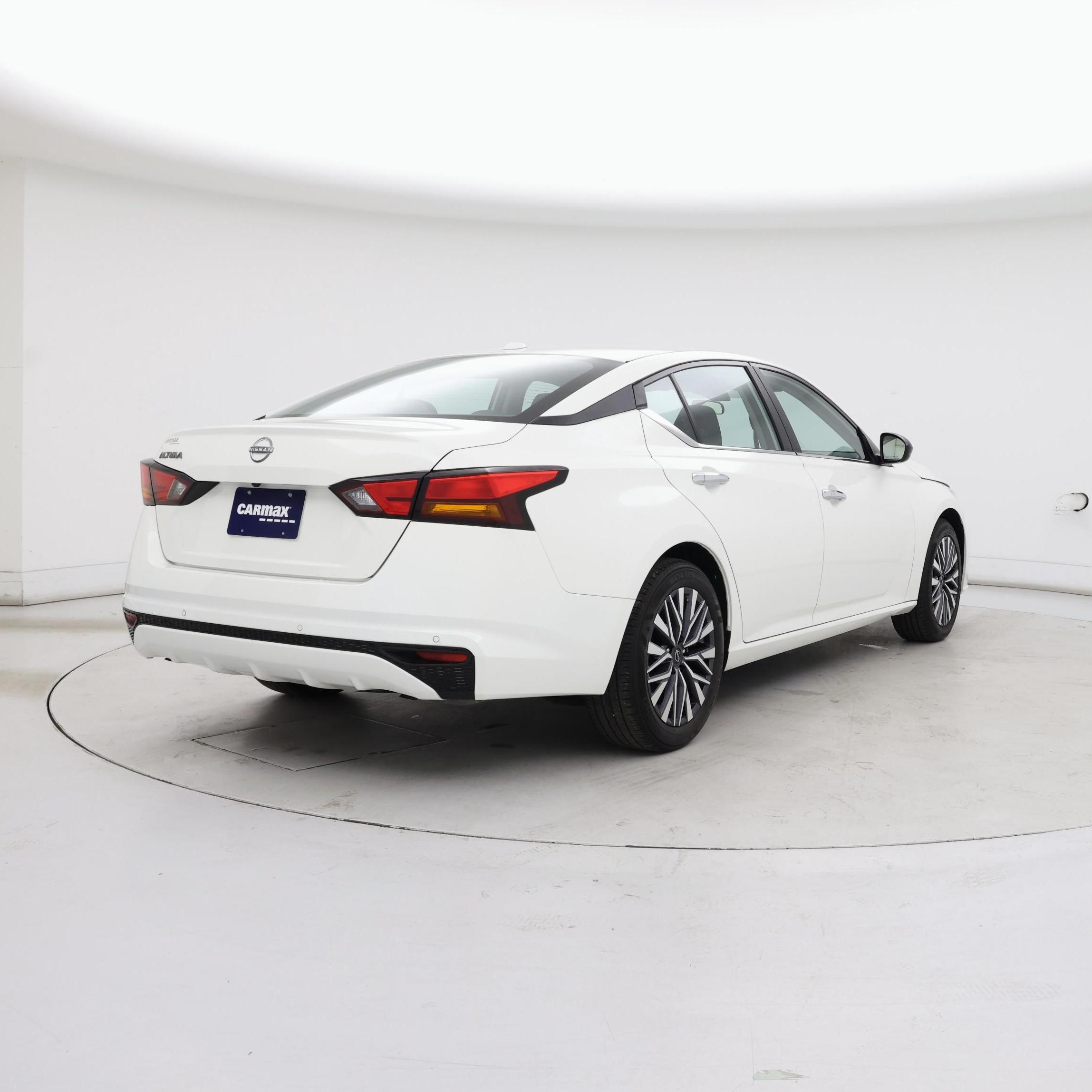 Thumbnail: 2025 Nissan Altima - 8